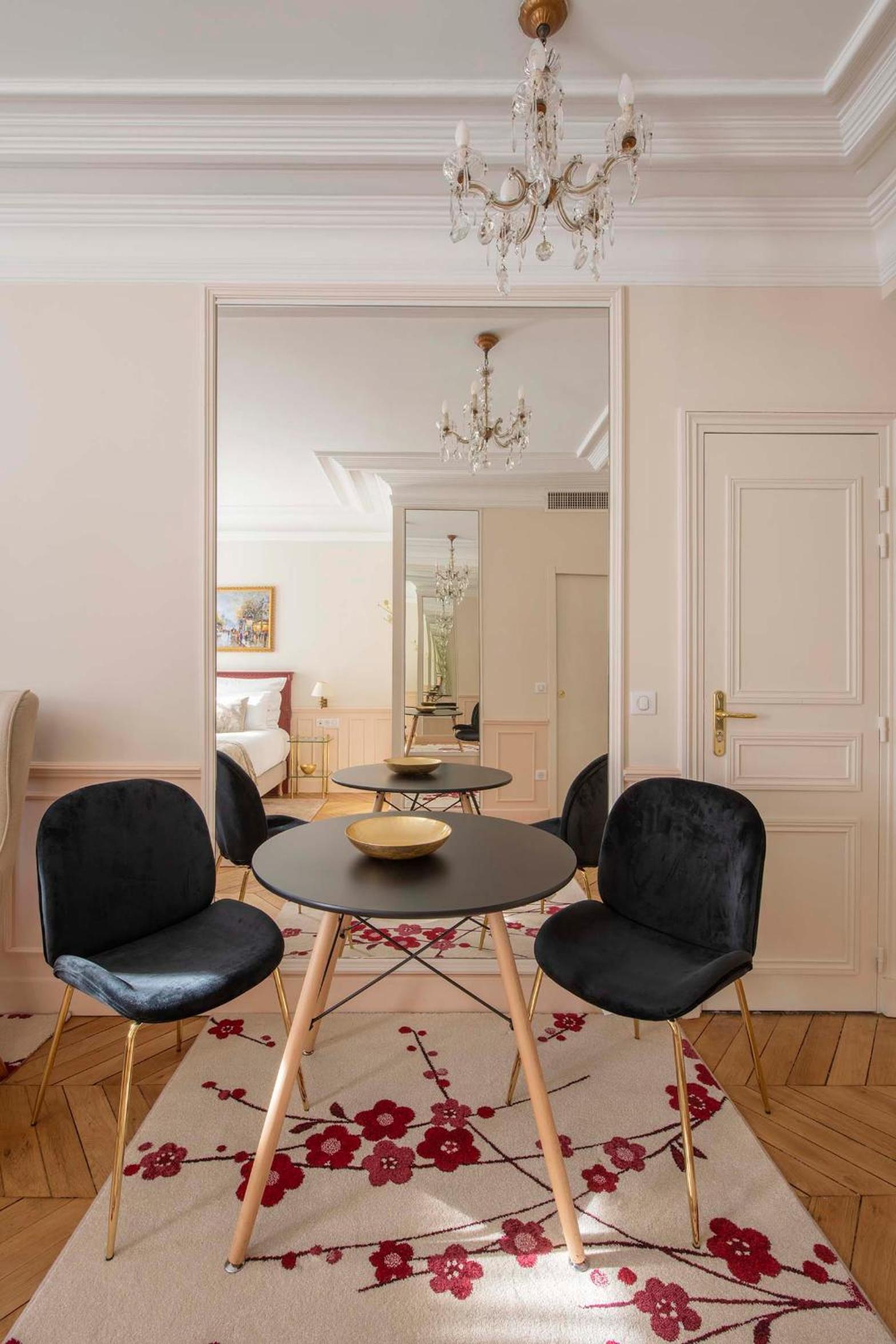 LE BEAU MARAIS - Luxury Apartments, AIR COND, LIFT