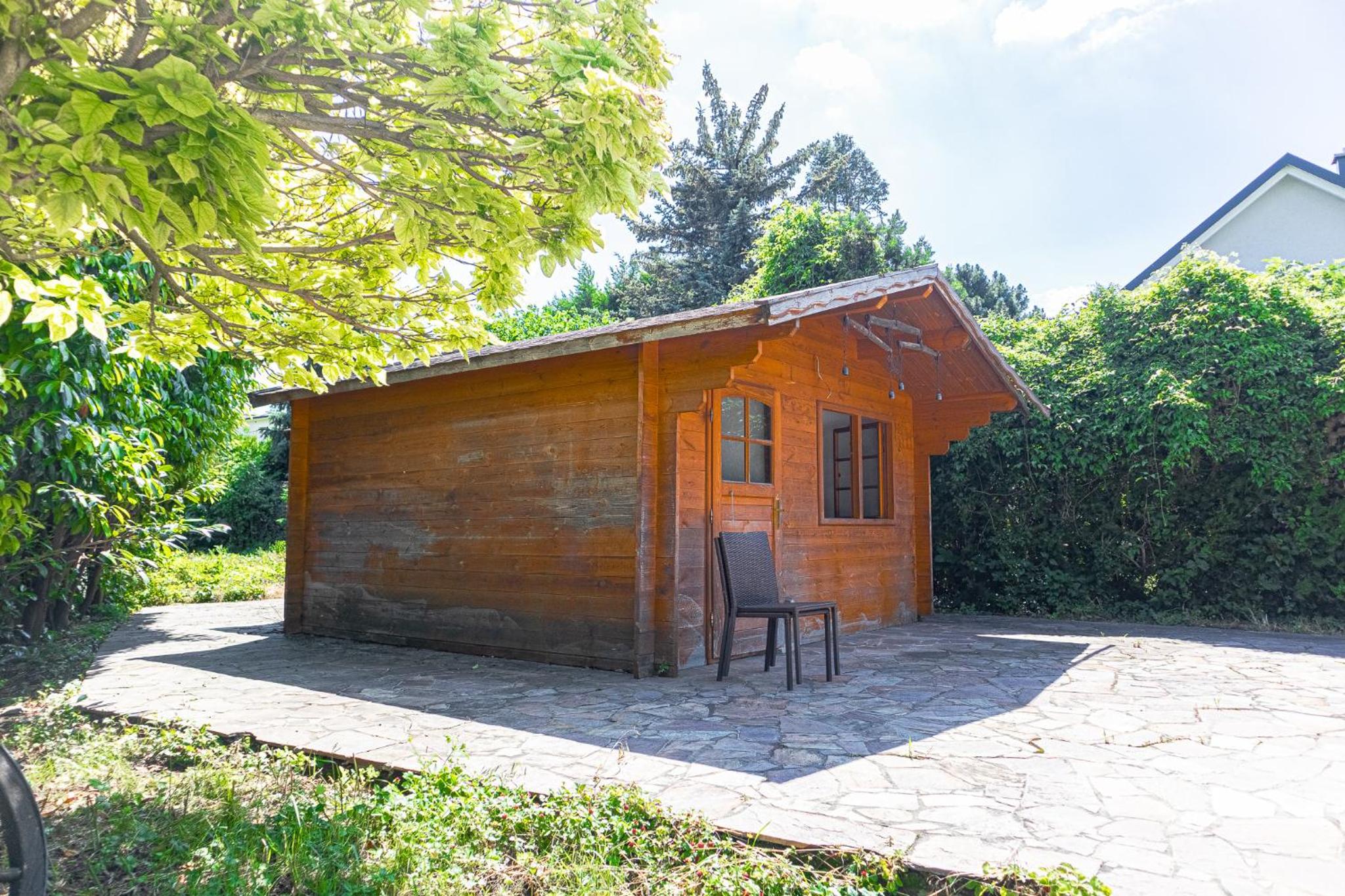 Cozy Private Rooms in Beautiful Garden Villa Free Parking