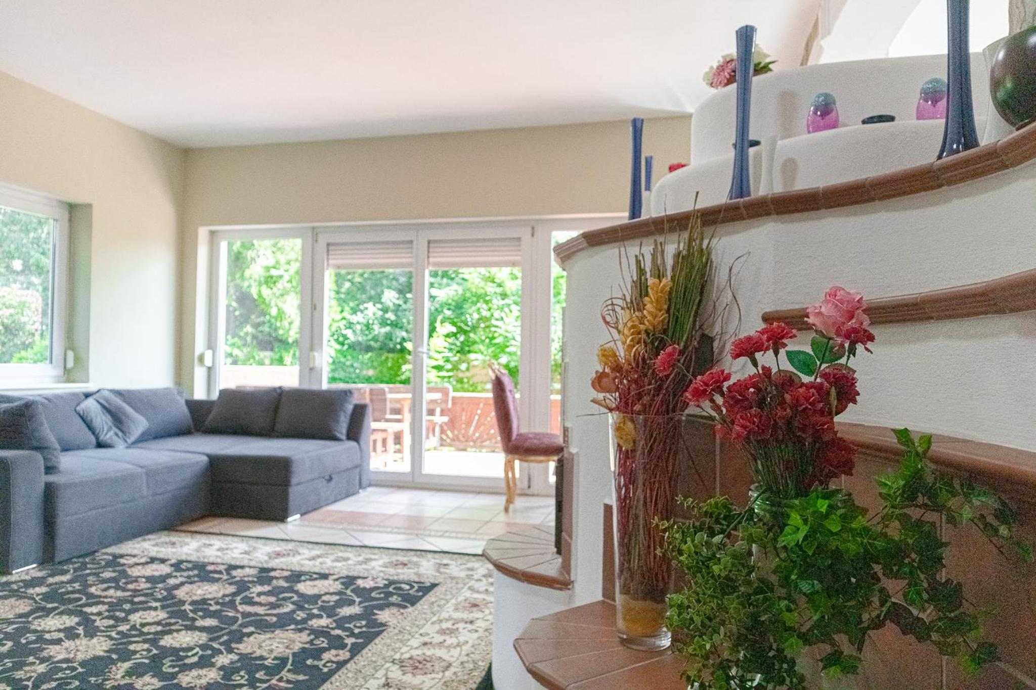 Cozy Private Rooms in Beautiful Garden Villa Free Parking