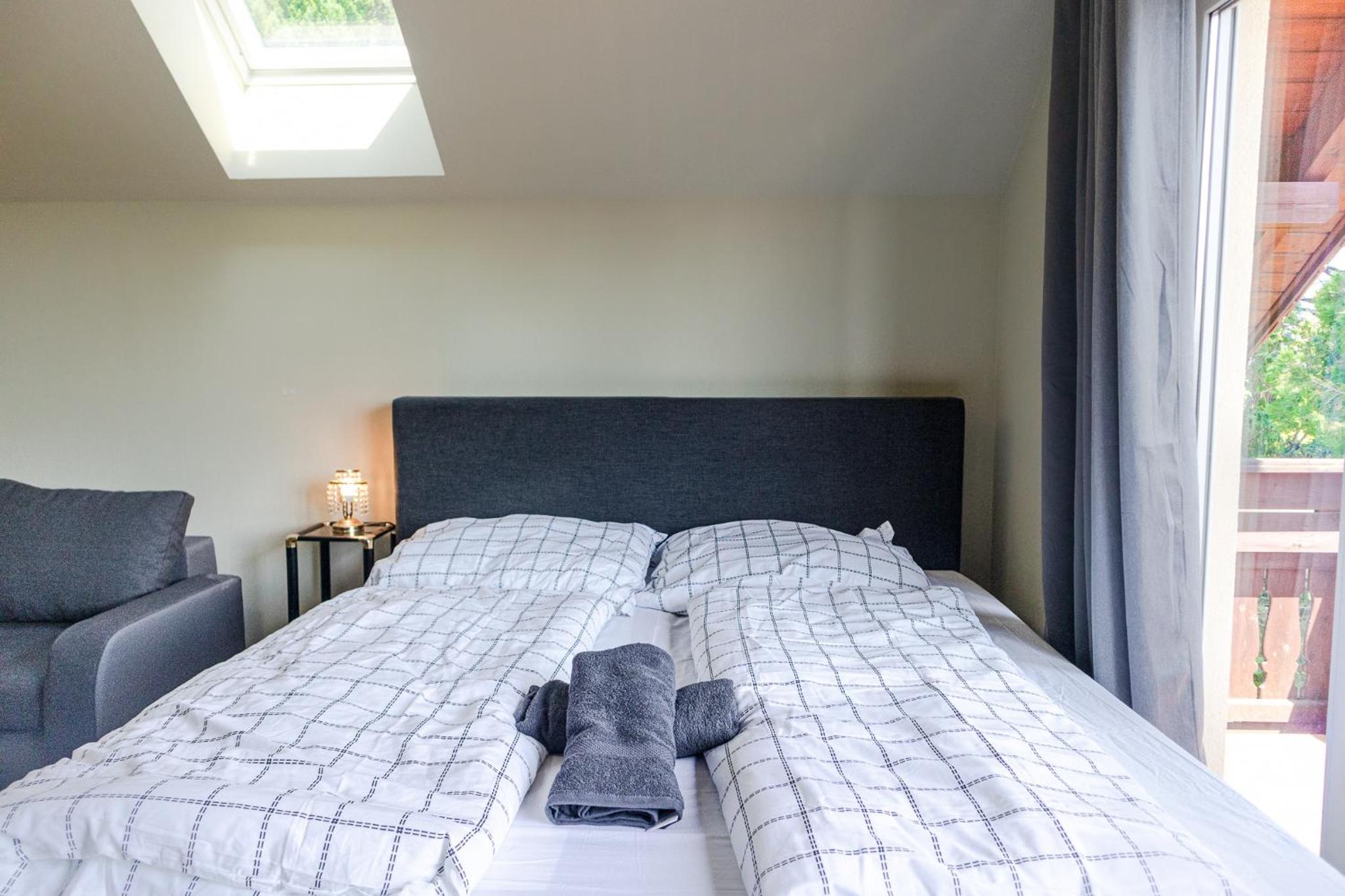 Cozy Private Rooms in Beautiful Garden Villa Free Parking