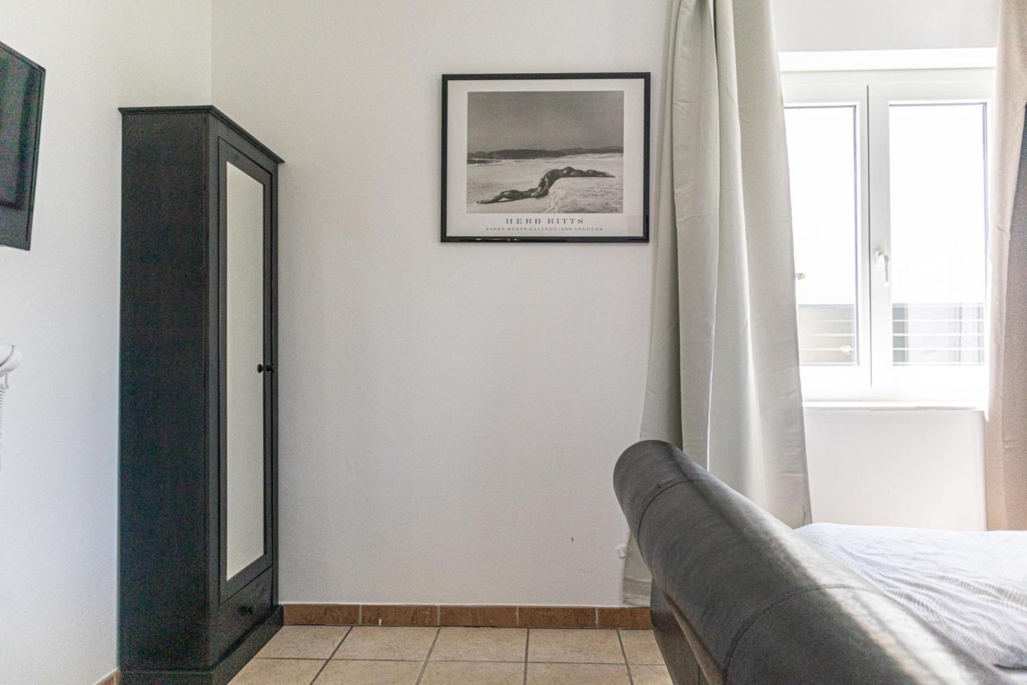 Cozy Private Rooms in Beautiful Garden Villa Free Parking