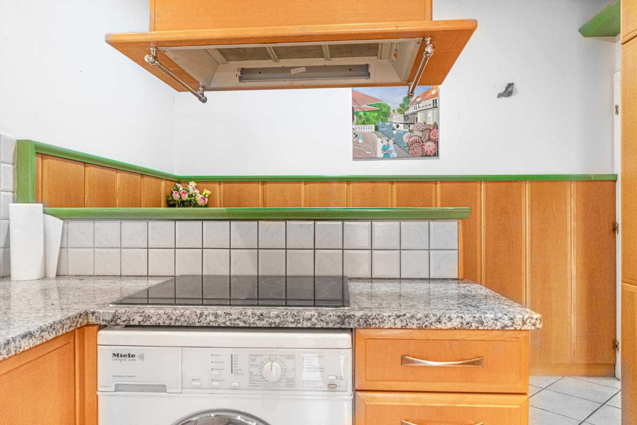 Exquisite Villa with Free Parking - suitable for groups up to 18p
