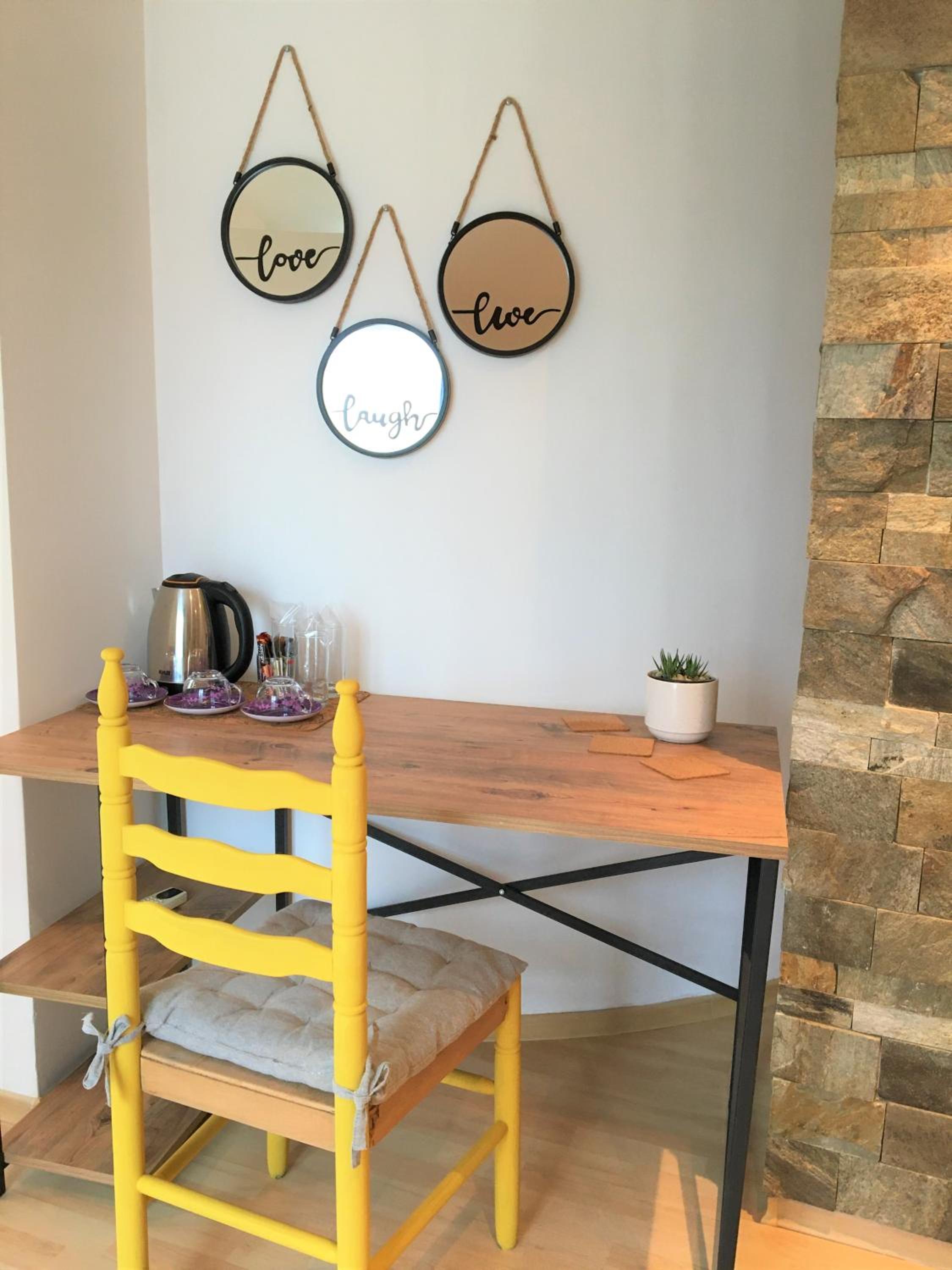 Dimitrovi Guesthouse - Peaceful Stay near Beach with Garden, Sarafovo
