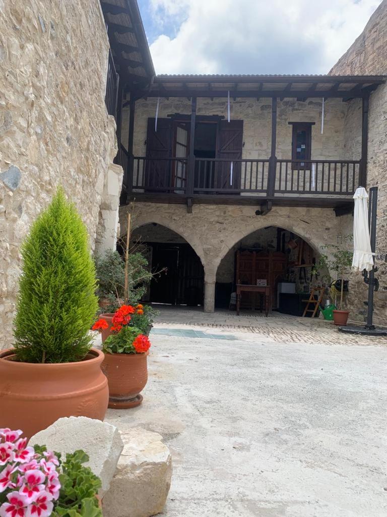 Afames House - Beautiful Traditional House