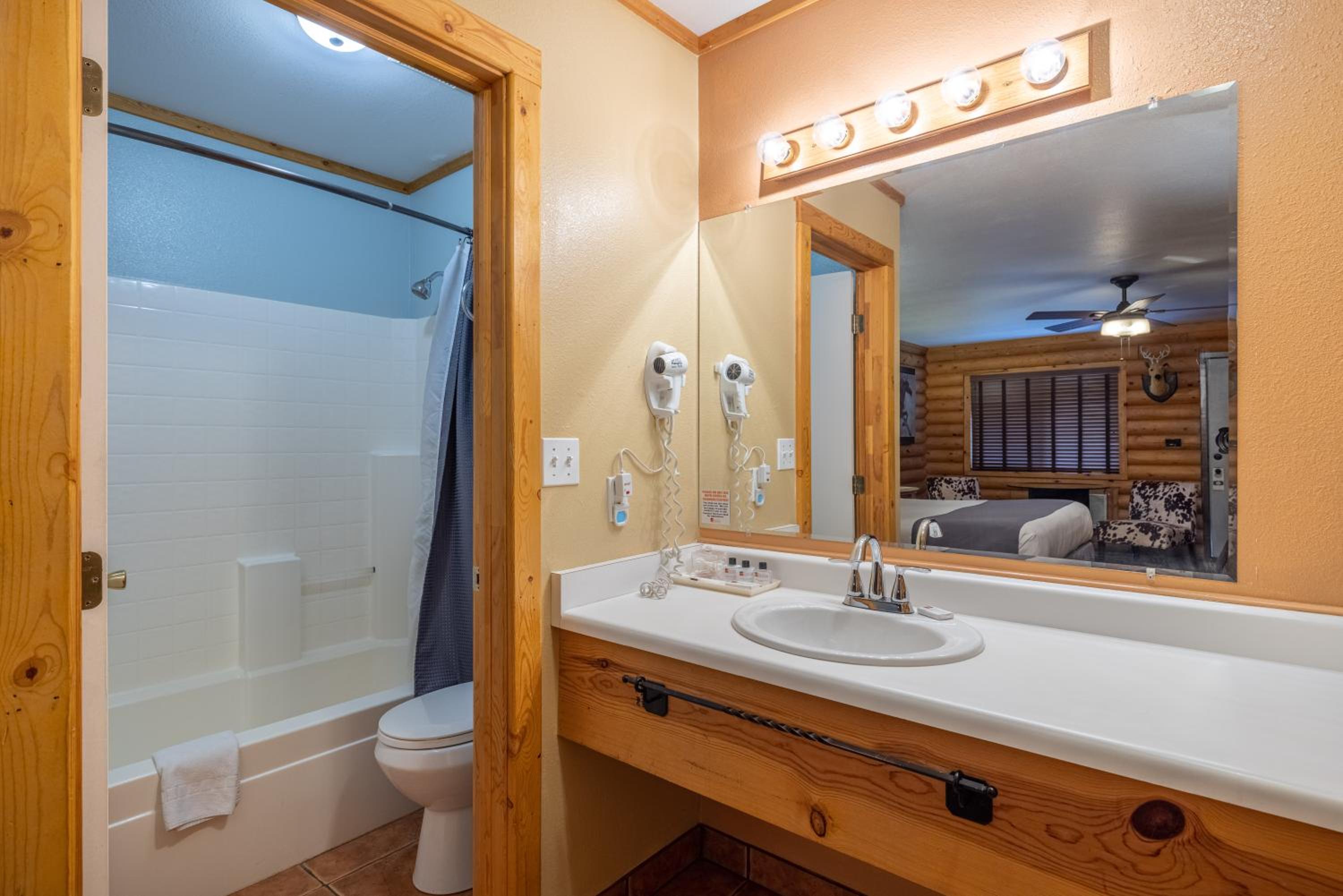 Kanab Vacations - Canyons Lodge- A Canyons Collection Property - Property Image 32