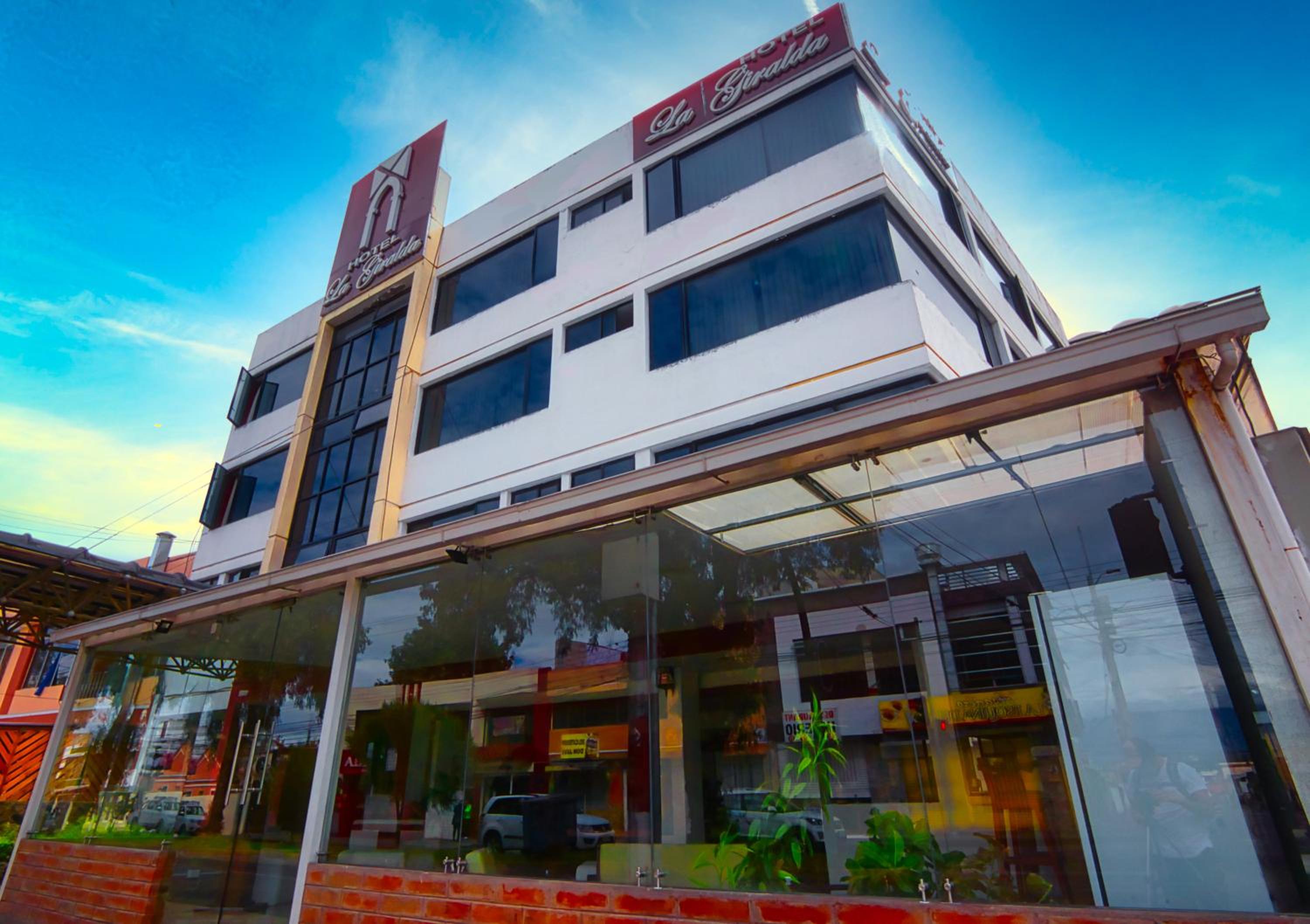 Hotel la Giralda - Image 1