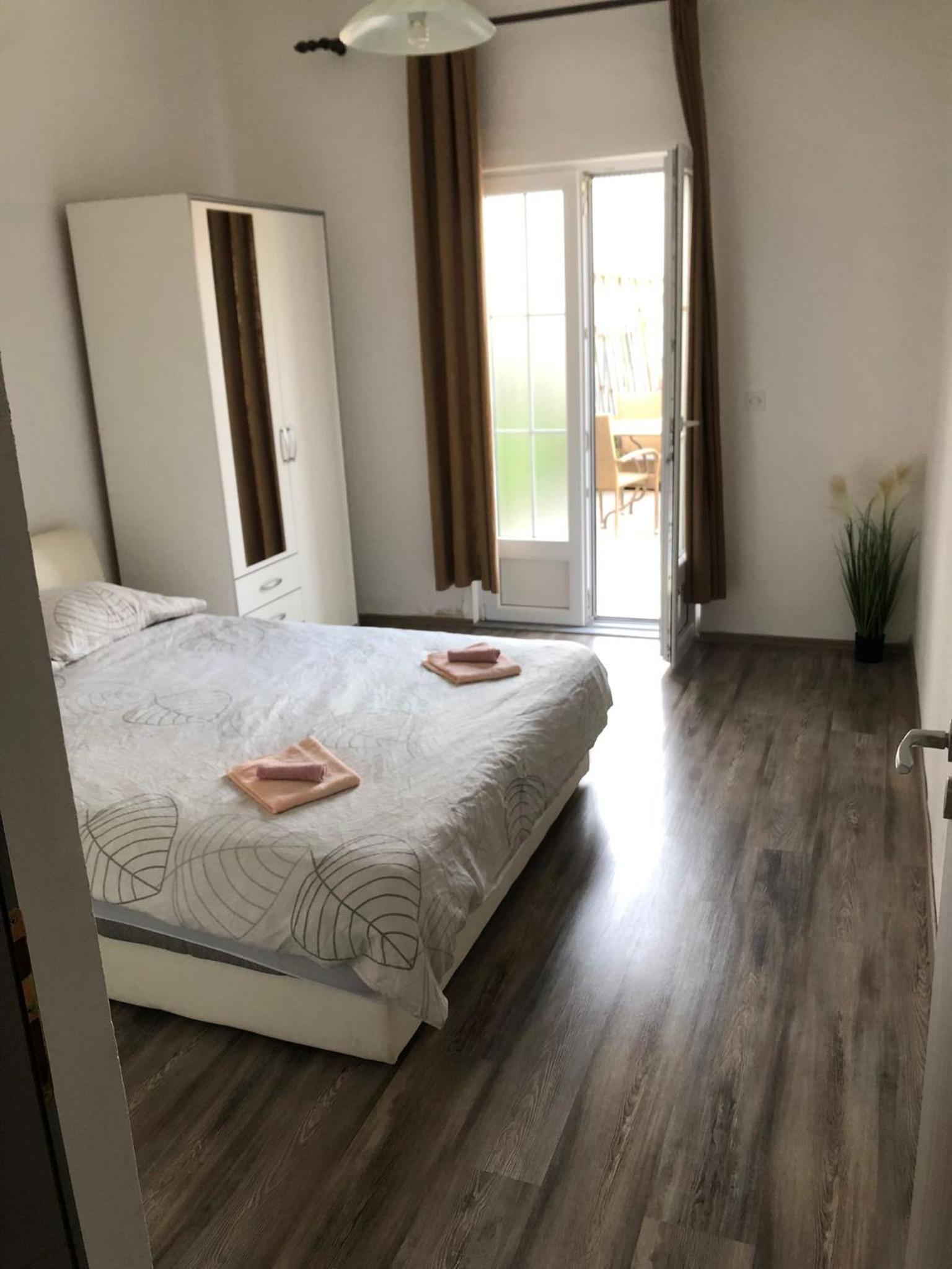 Apartment Goreta view 5