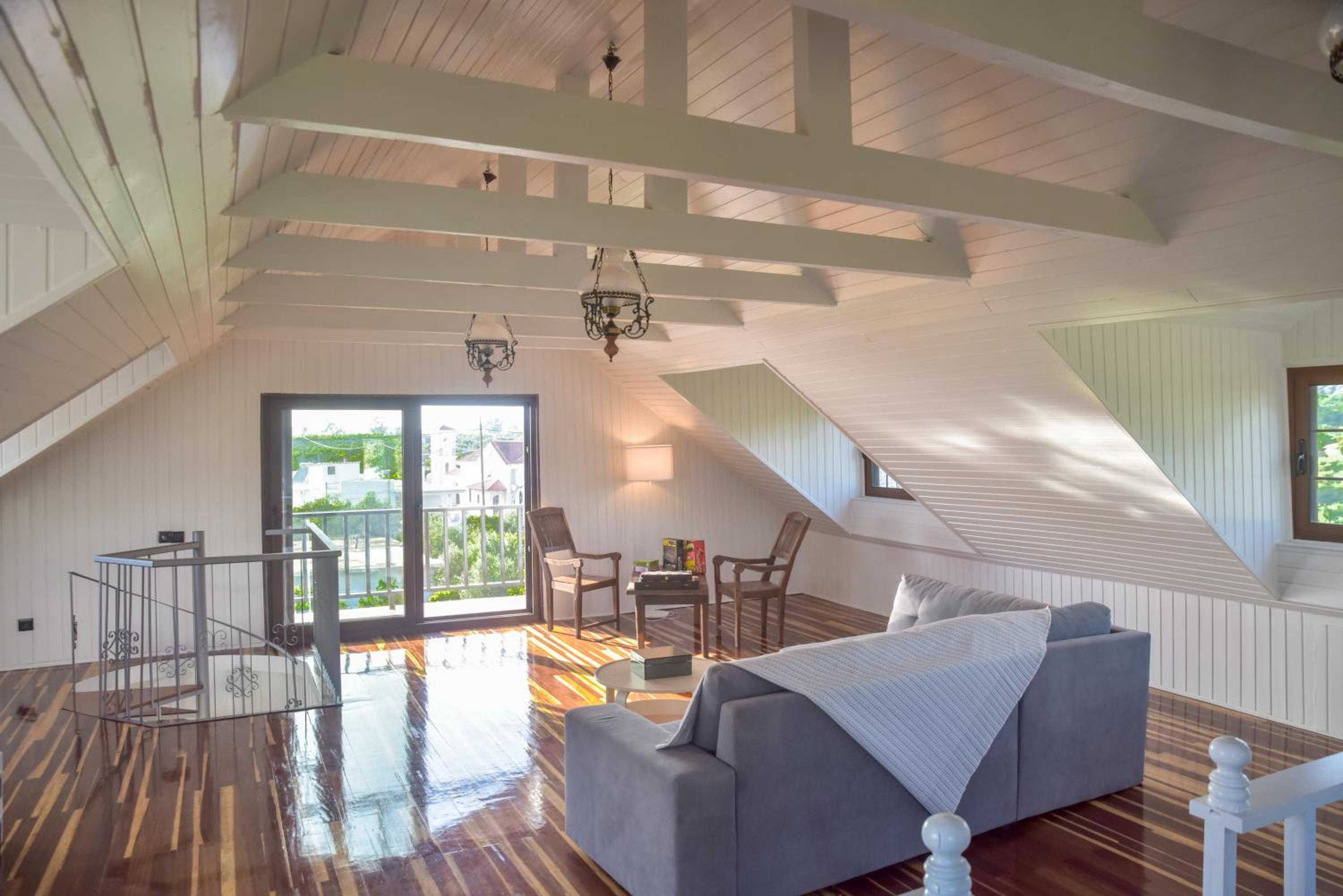 ALEXANDRE MAISON Beachfront Gialova Vacation Home
