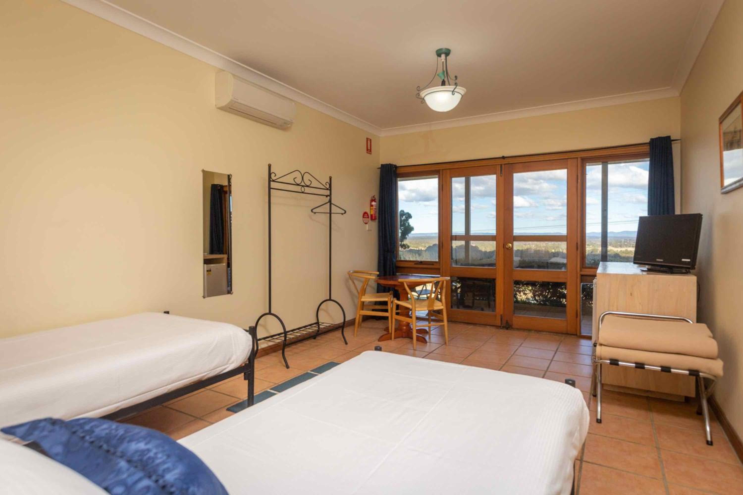 Sovereign Hill Country Estate - Property Image 21