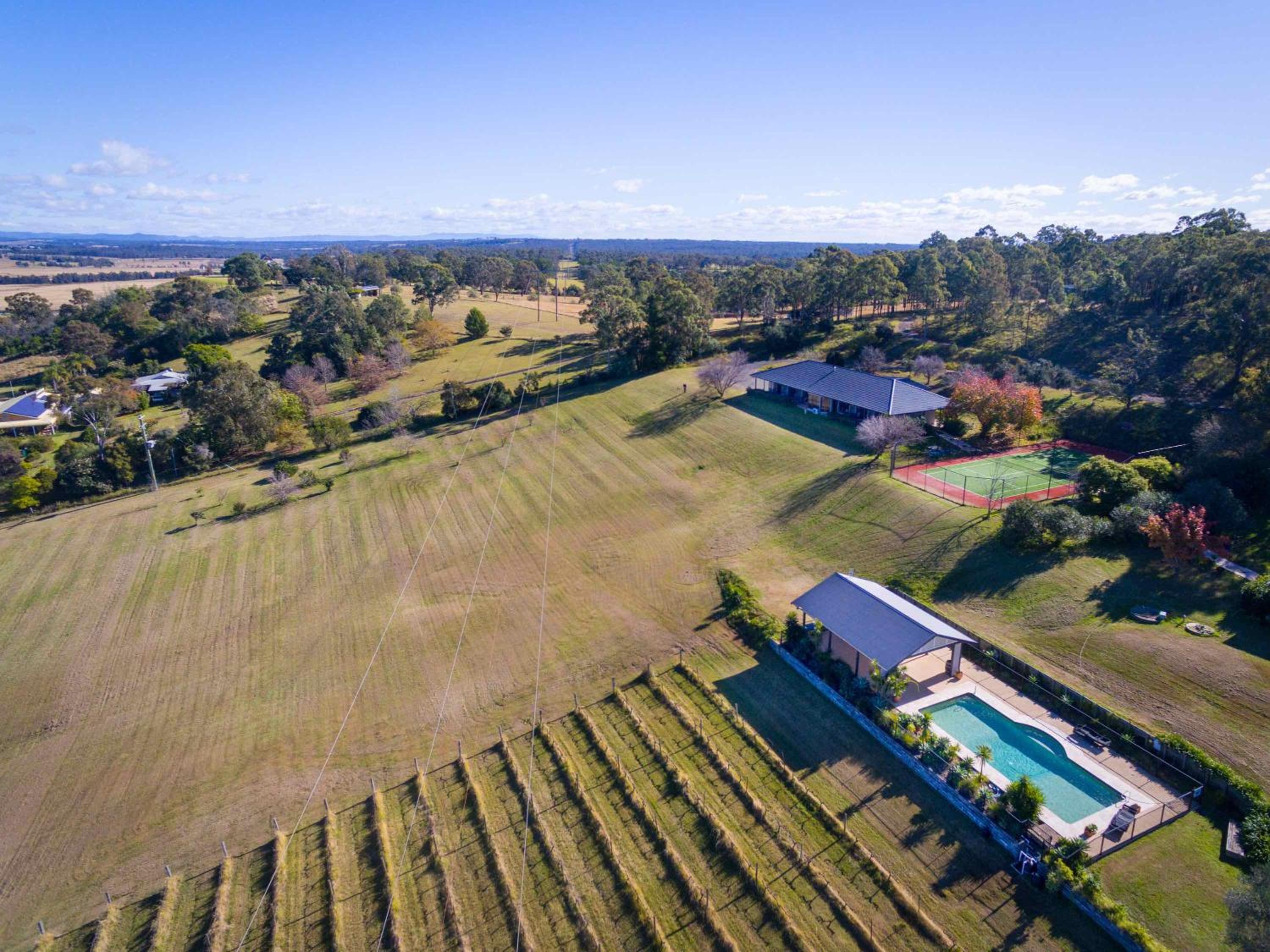 Sovereign Hill Country Estate - Property Image 3