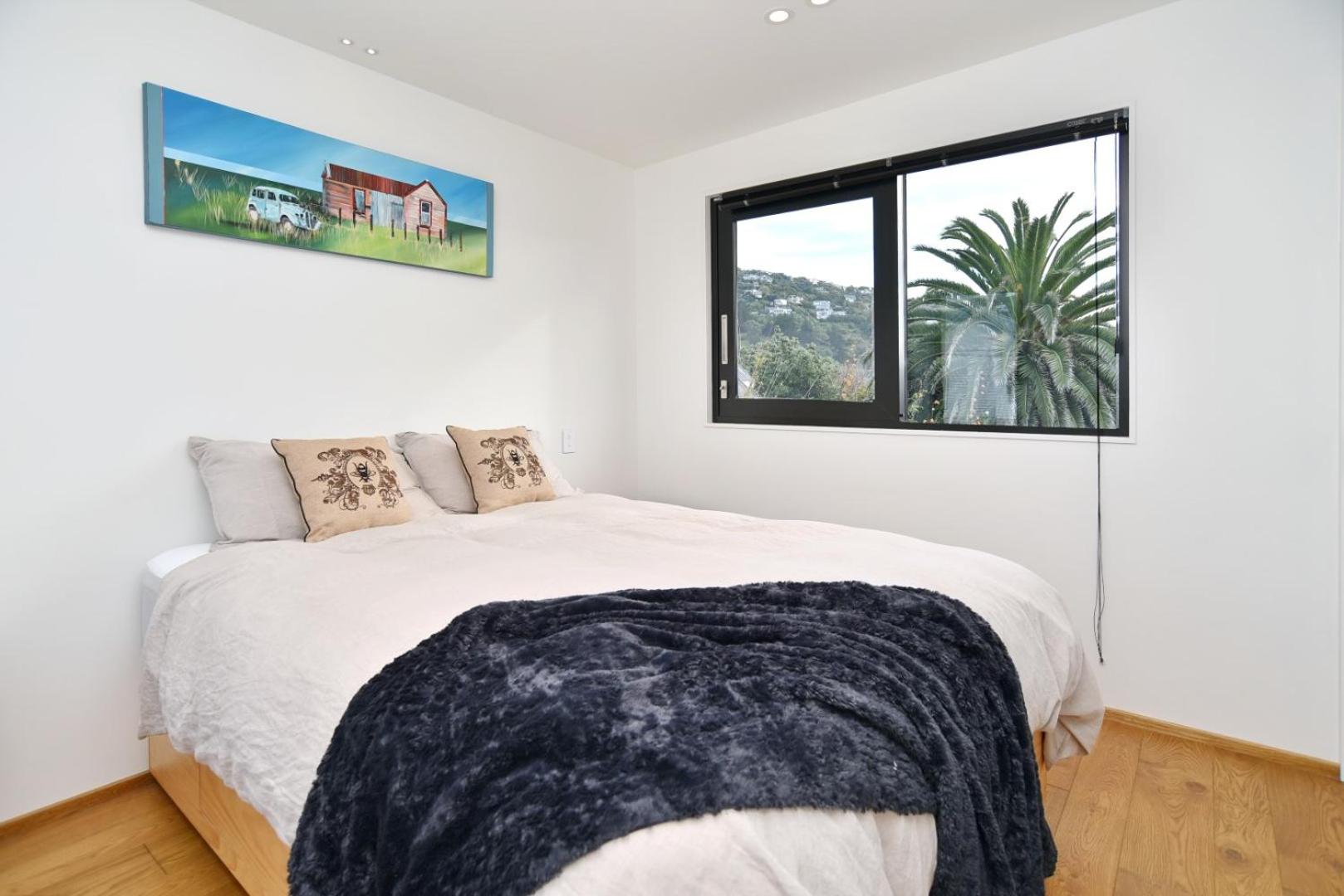Esplanade Beach House - Christchurch Holiday Homes view 3