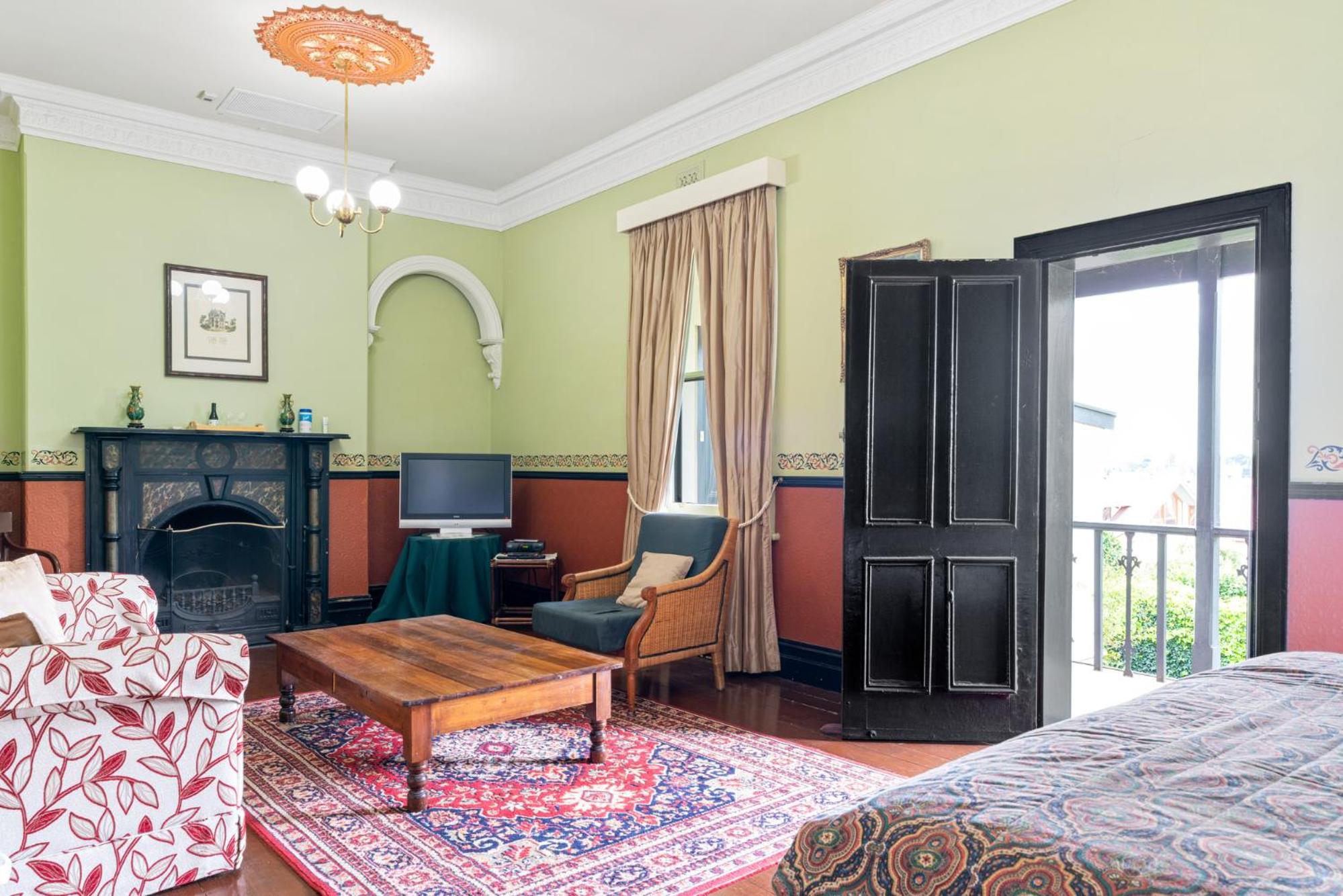 Colhurst House