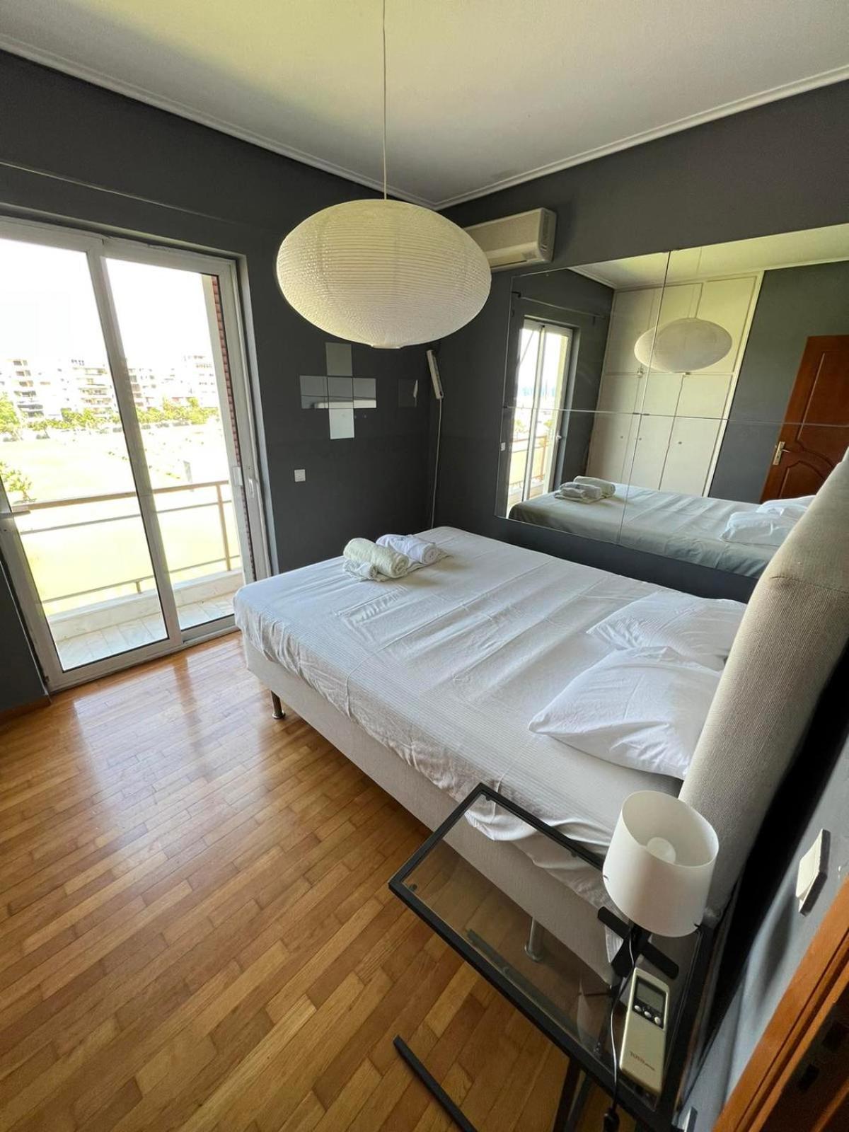 Alimos marina huge 3bd apartment