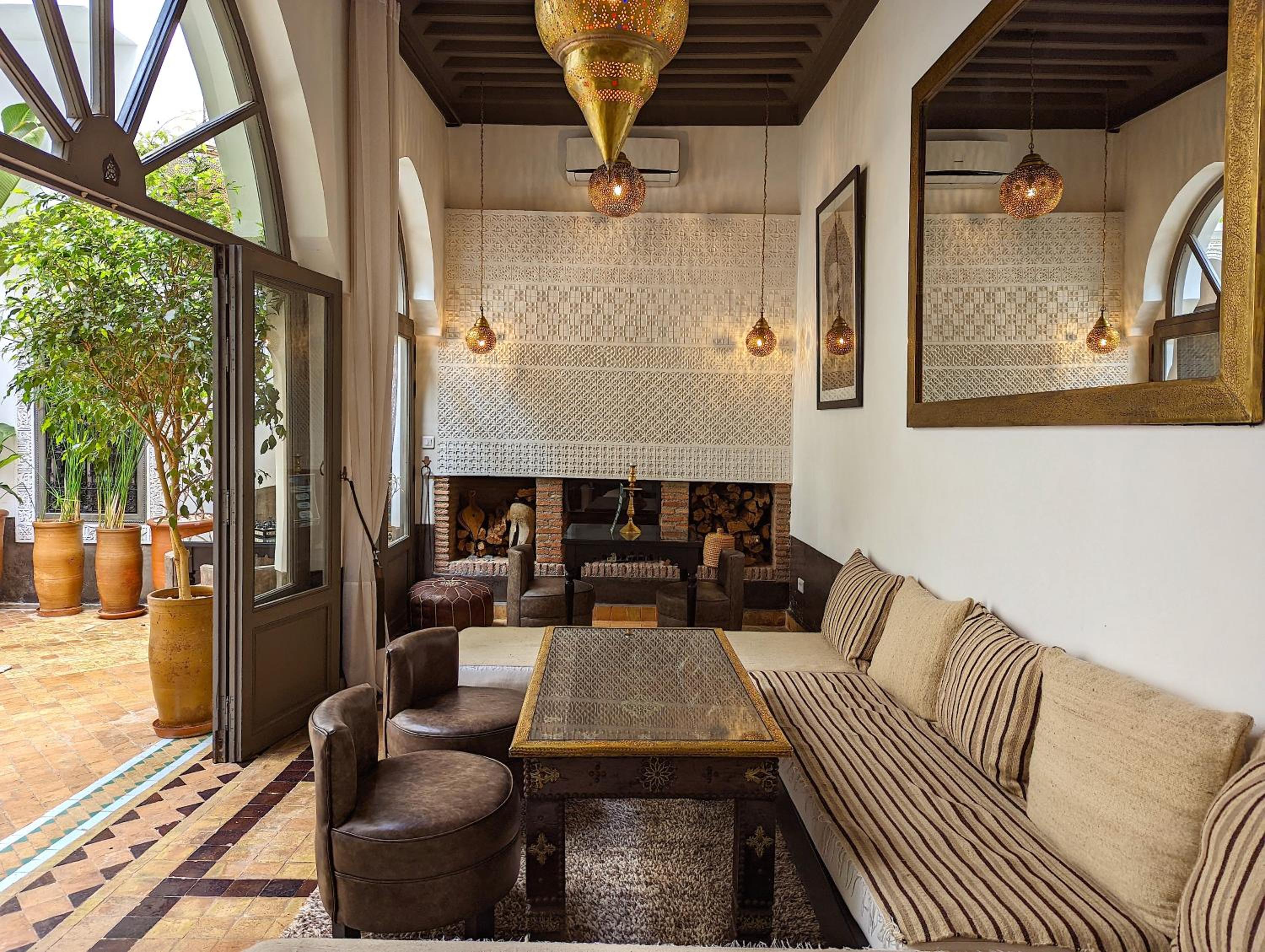 lounge