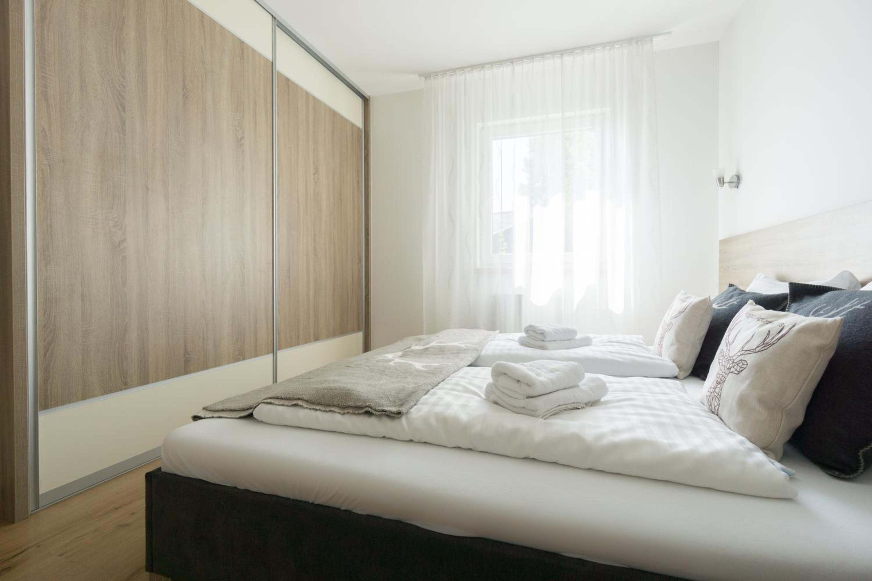 Praga Apartments & Restaurant Zell am See-Kaprun