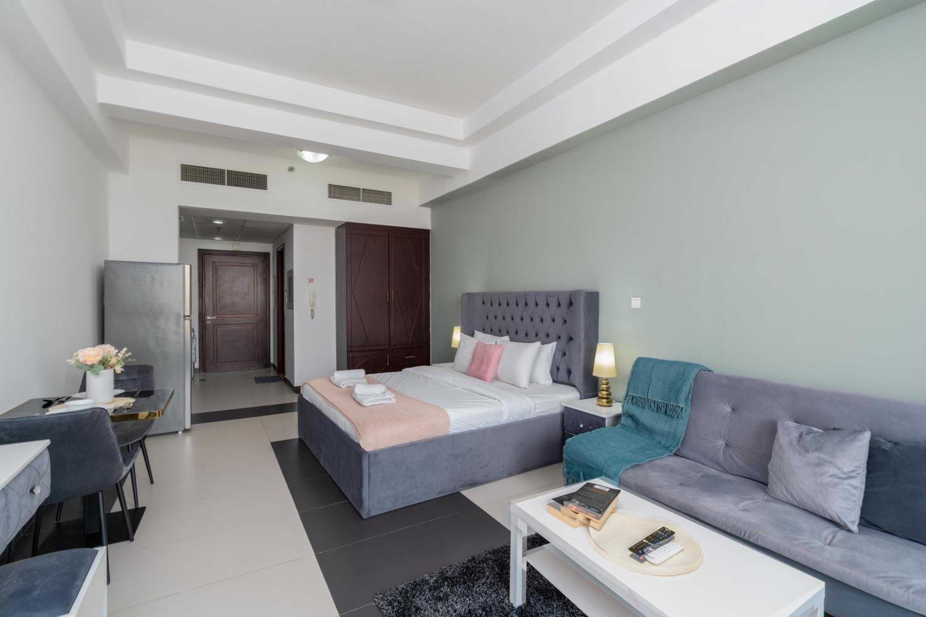 Vacay Lettings - Silicon Oasis Budget Friendly Studio
