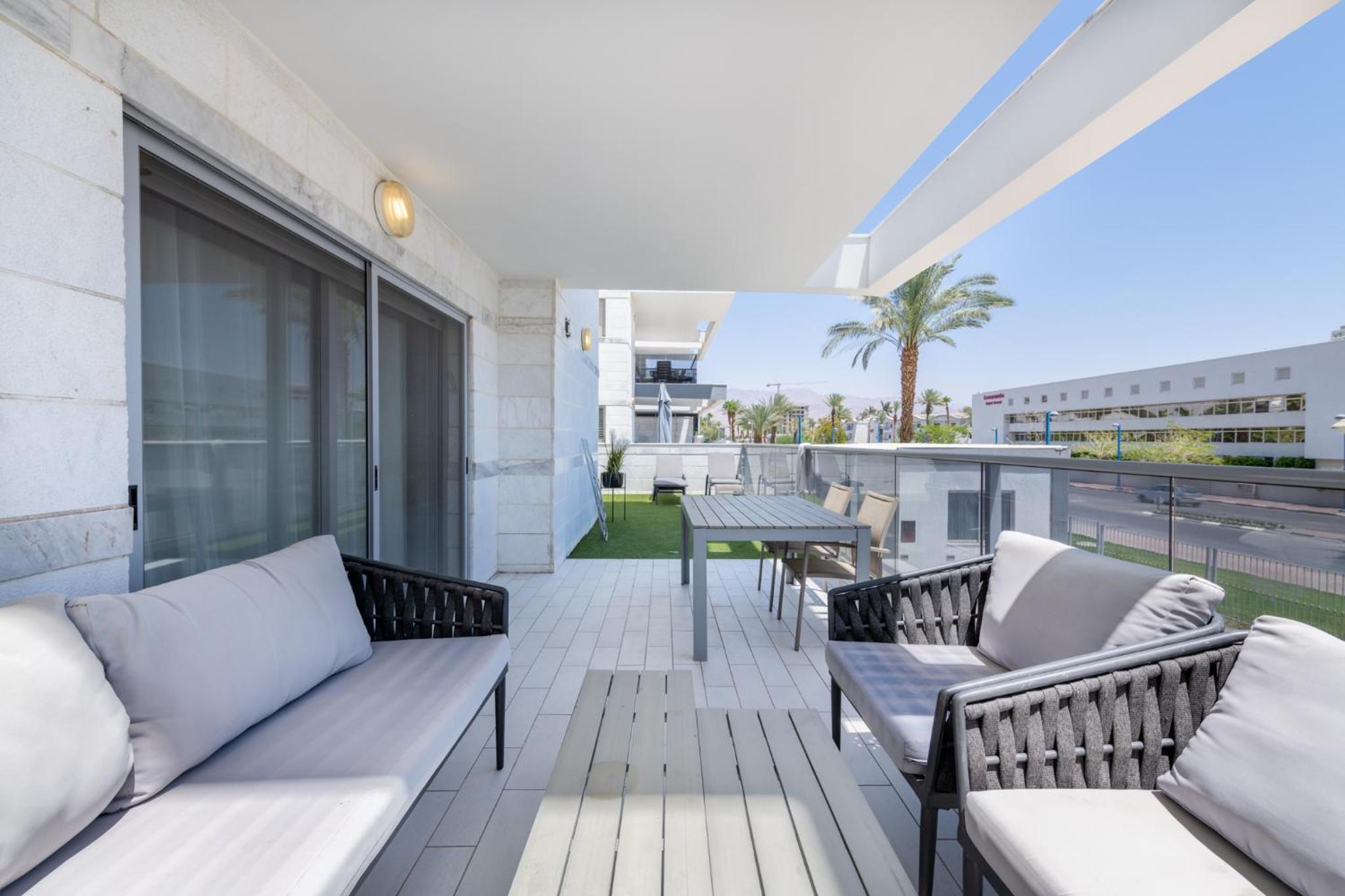 Pool side luxury suite at Royal Park-New Listing view 5