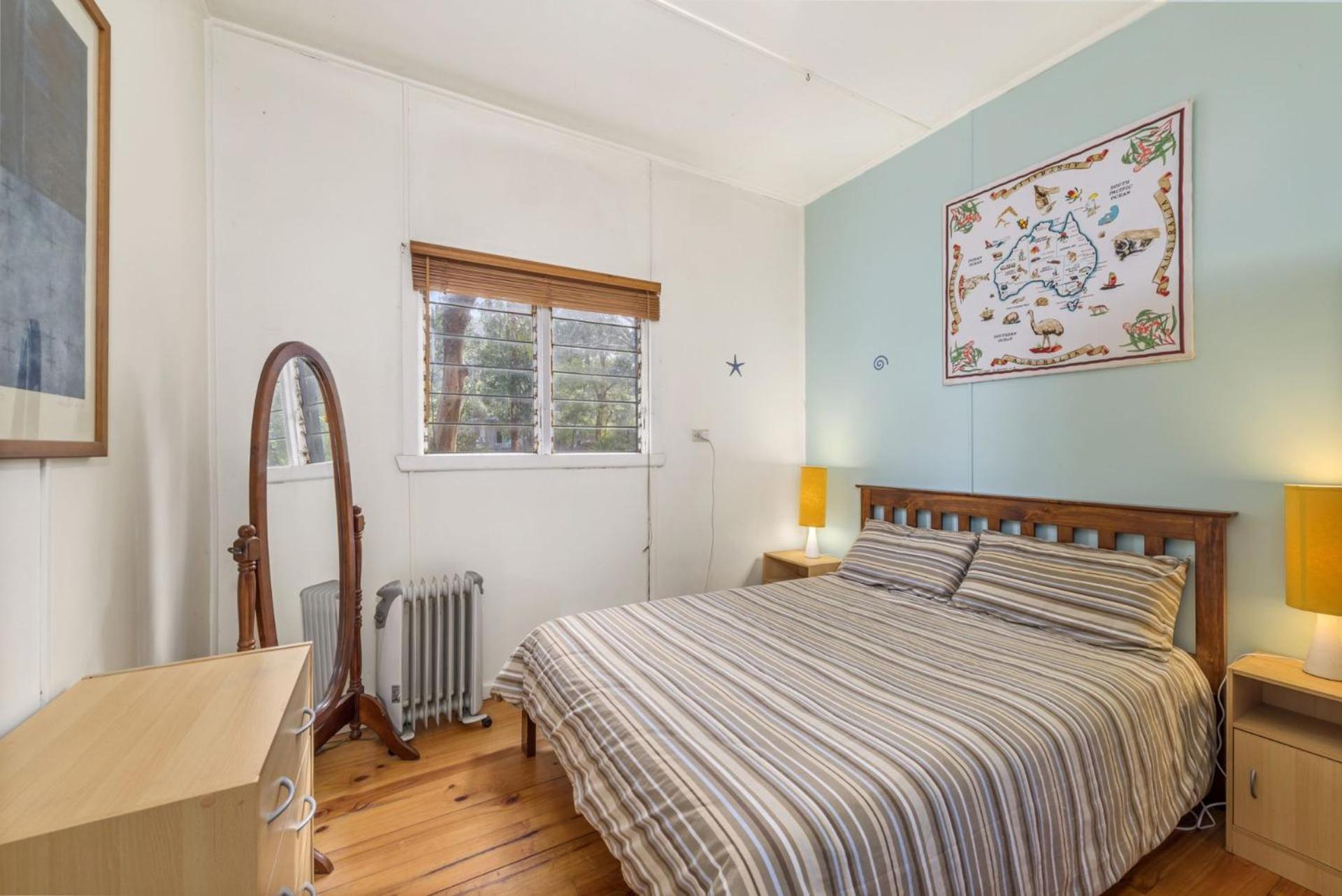 Classic Aussie Beach House - BYO Linen
