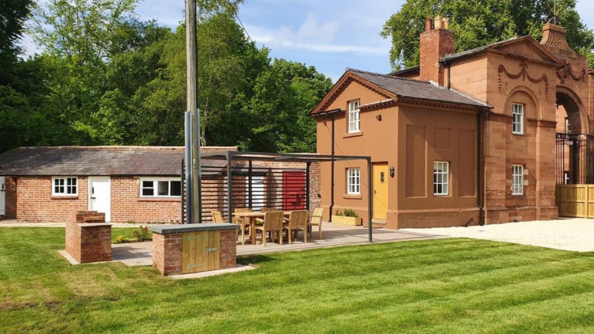 Oulton Park Lodge view 2