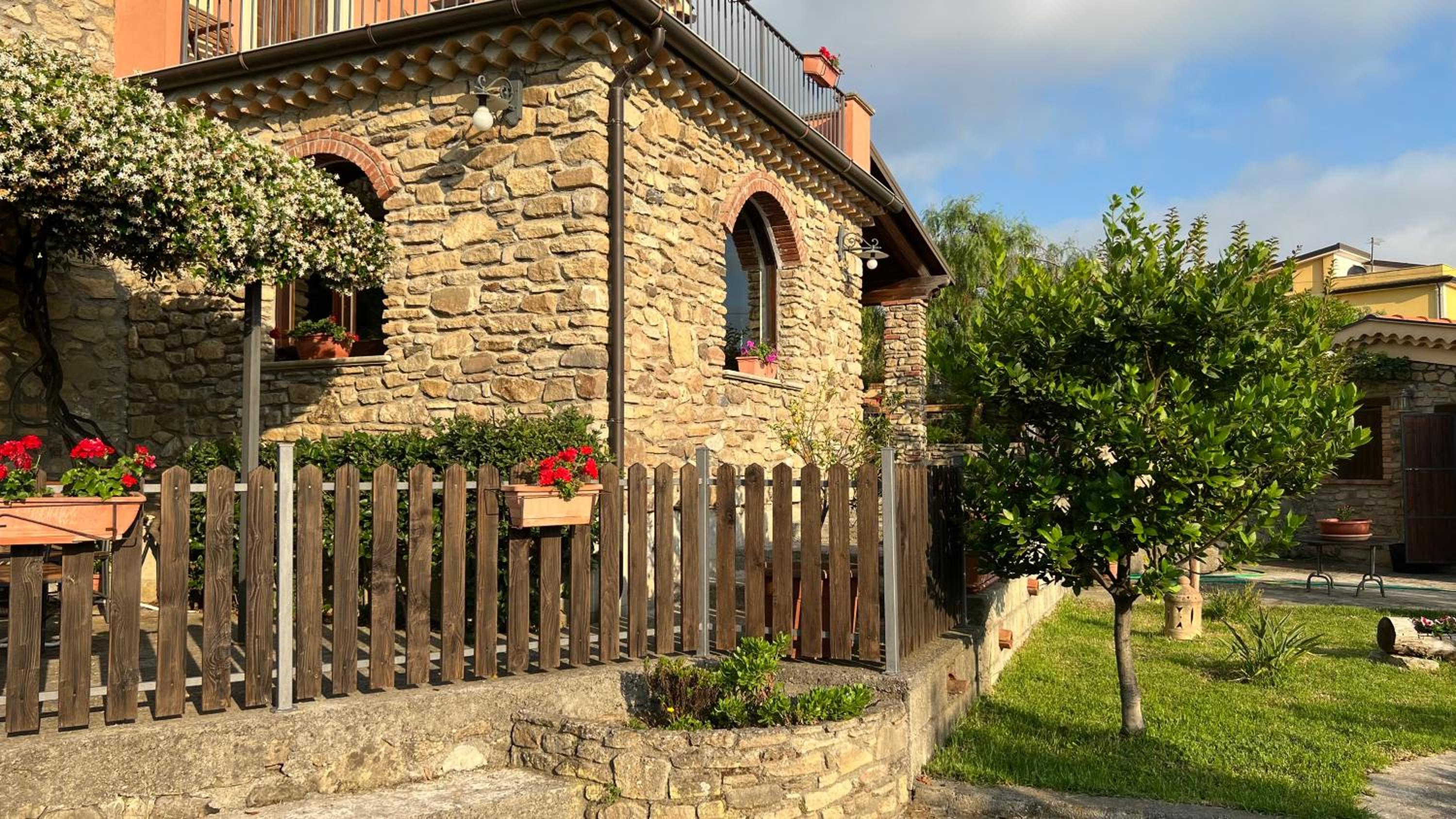 Antico Casale da Gemma view 4
