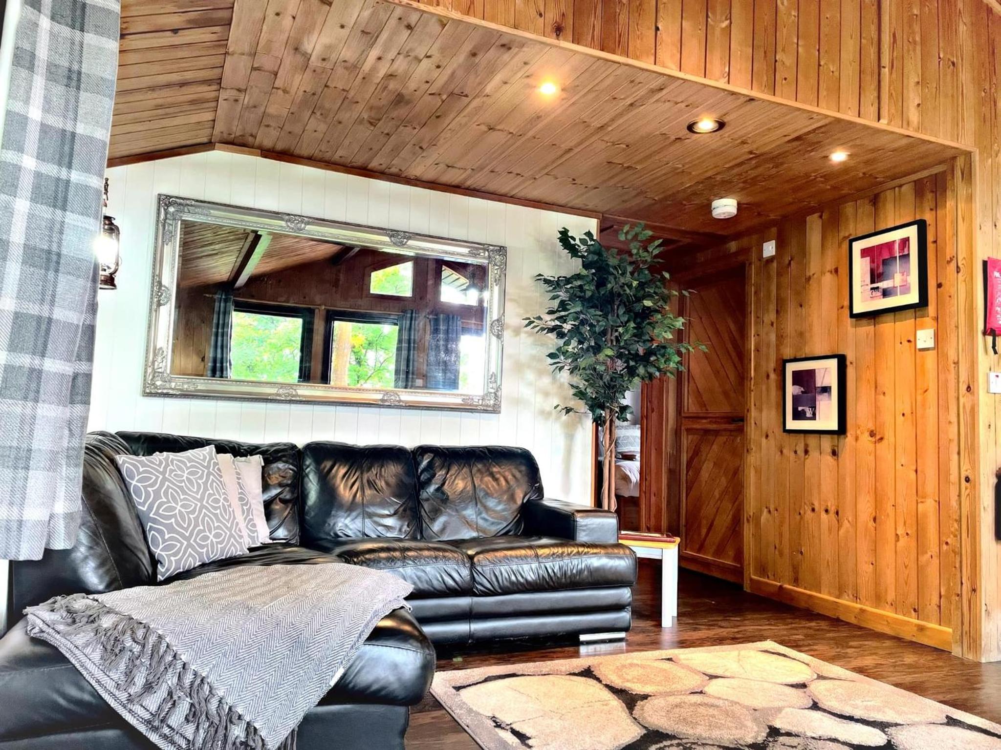 Snowdrop 10-Hot Tub-Woodlandlodges-St Clears-Pembrokeshire view 4