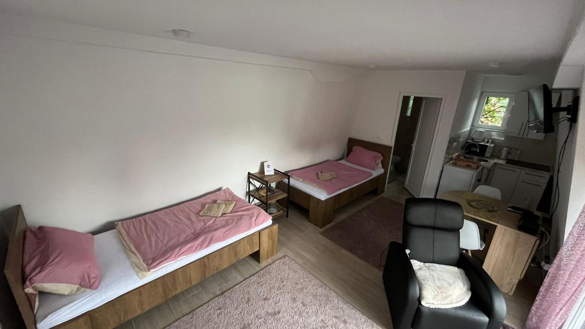 City apartment 3 view 5