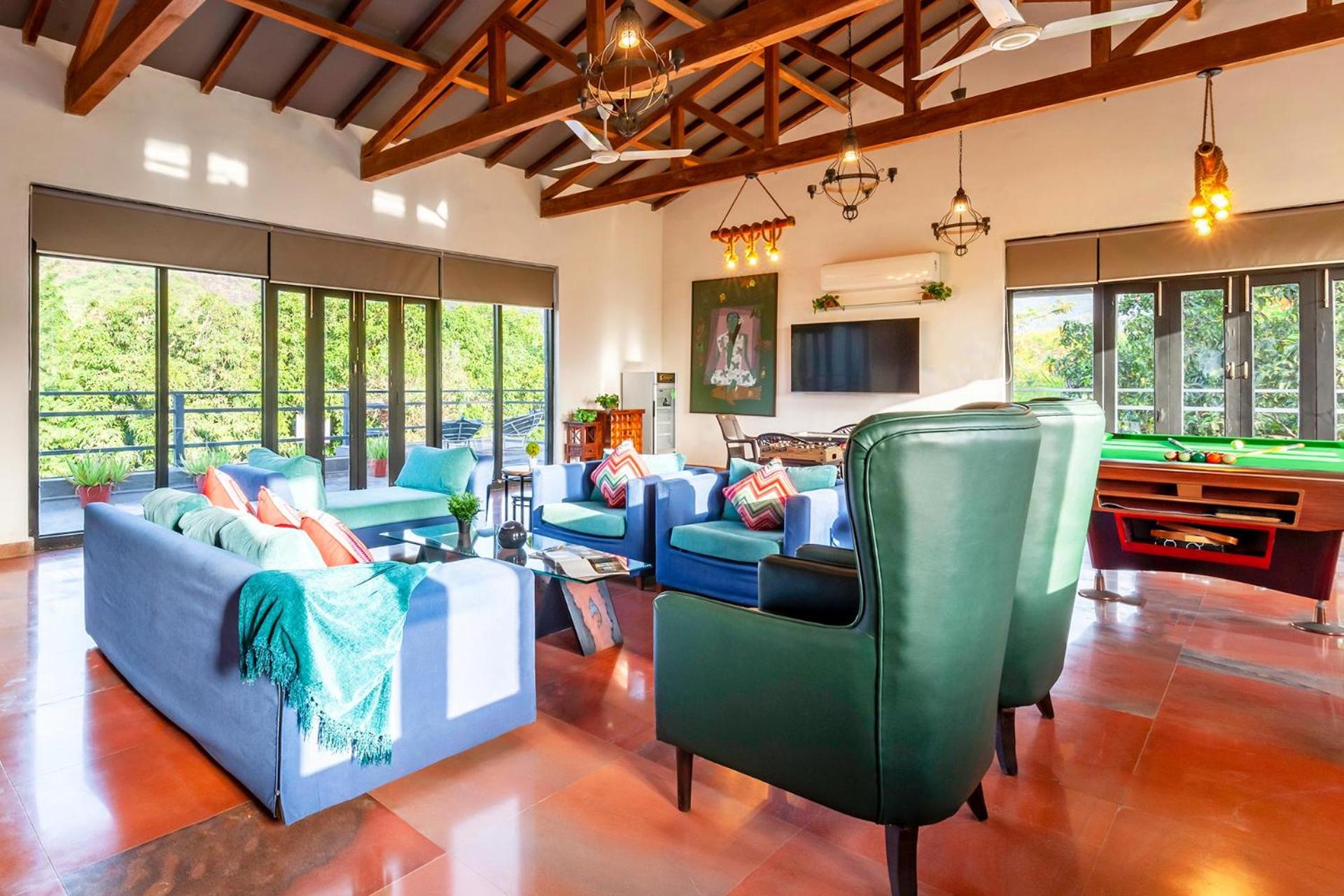 lounge