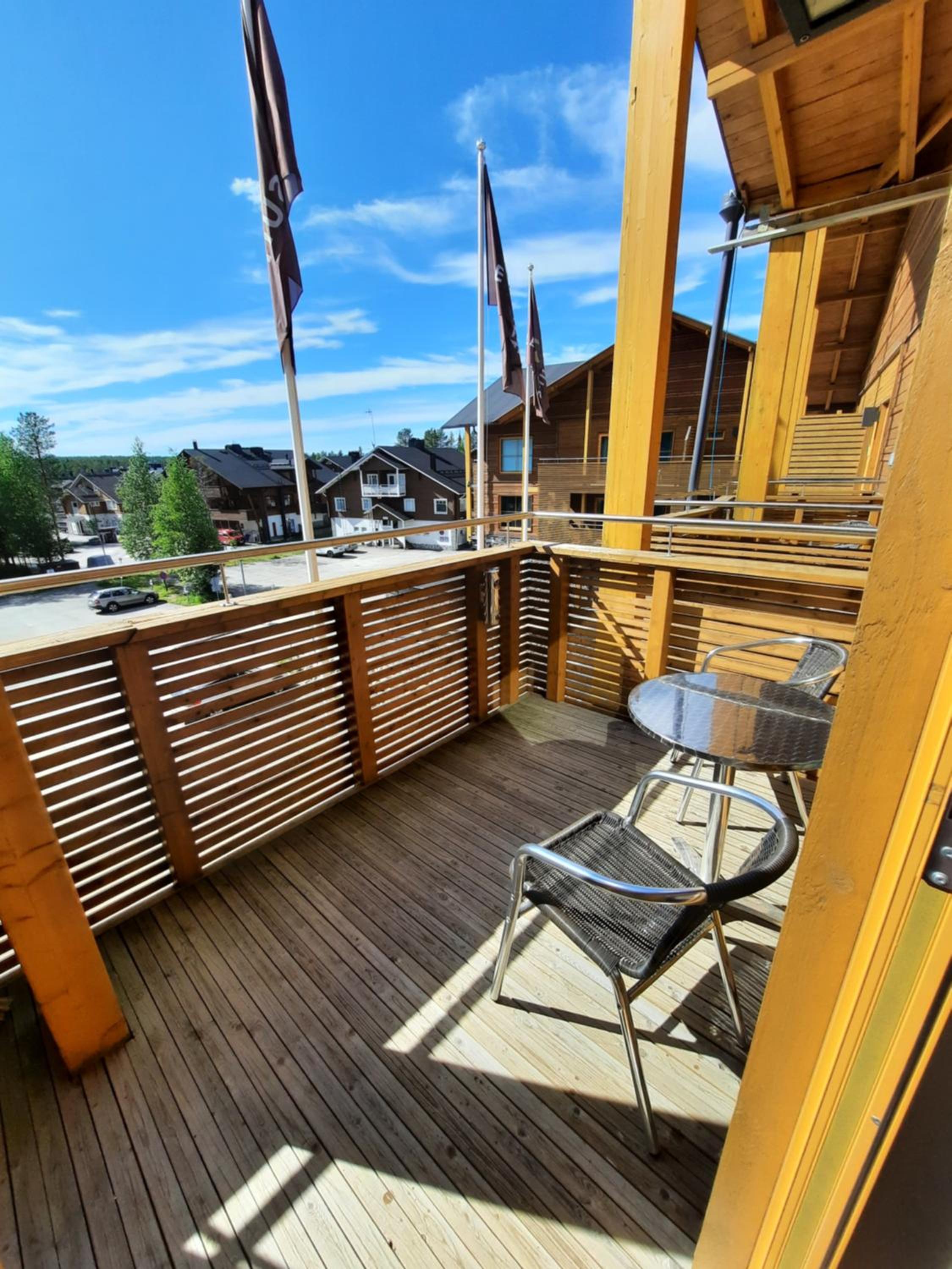 Levi Suites Levi Gold