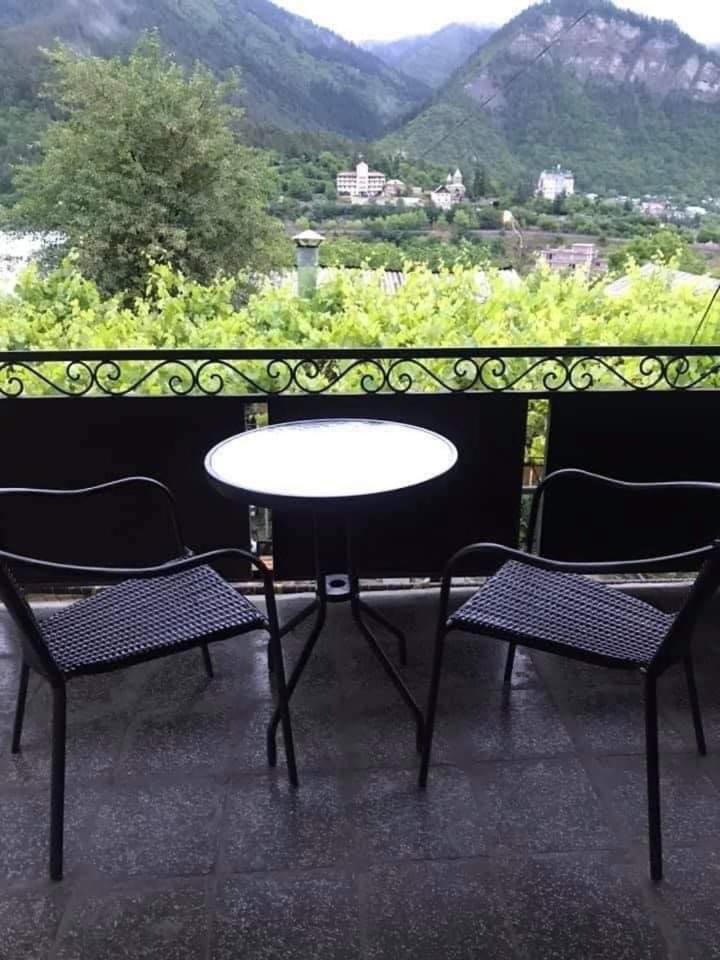 Friendly House
