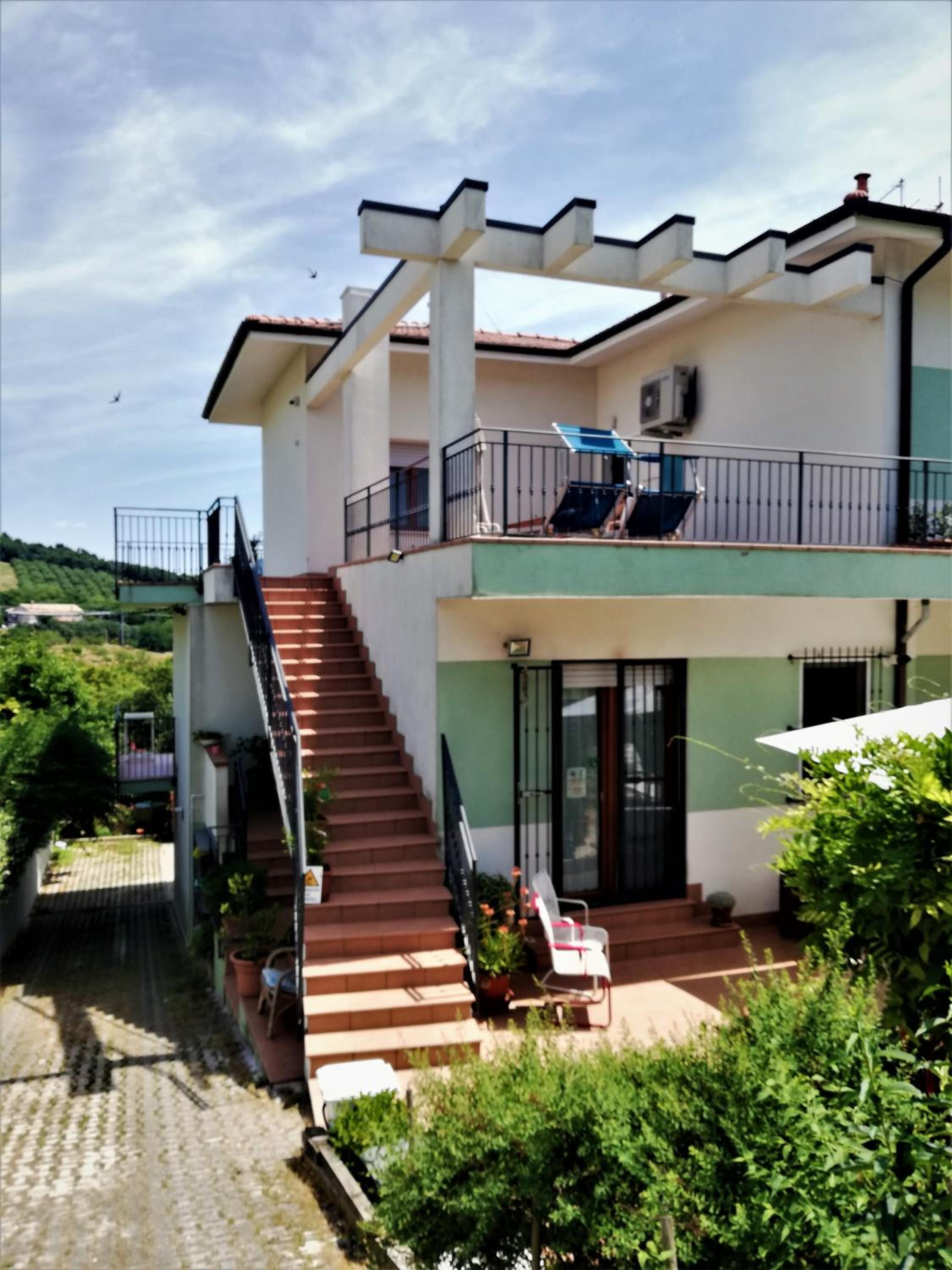 Vivi Conero view 2