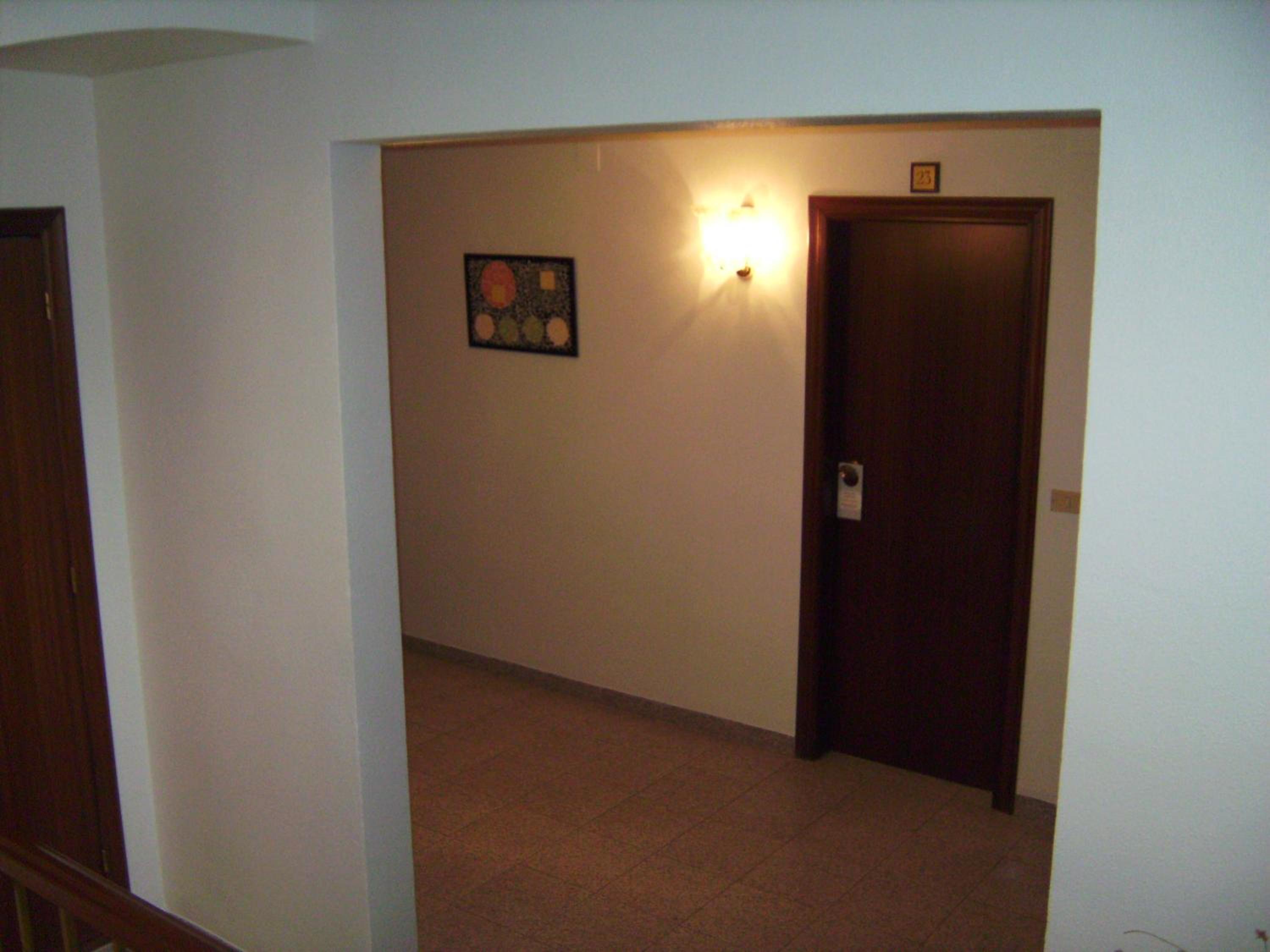 Photo 34