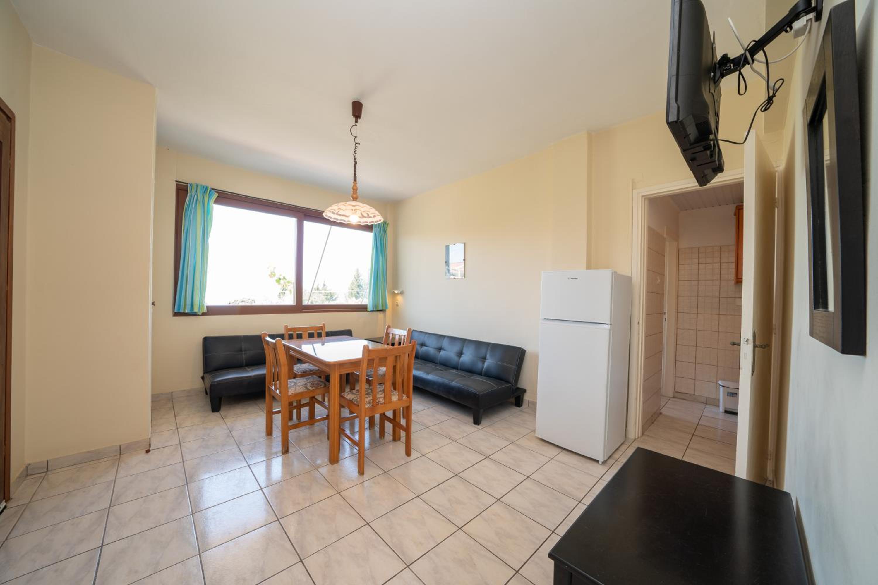 Lorenzo House Apartments