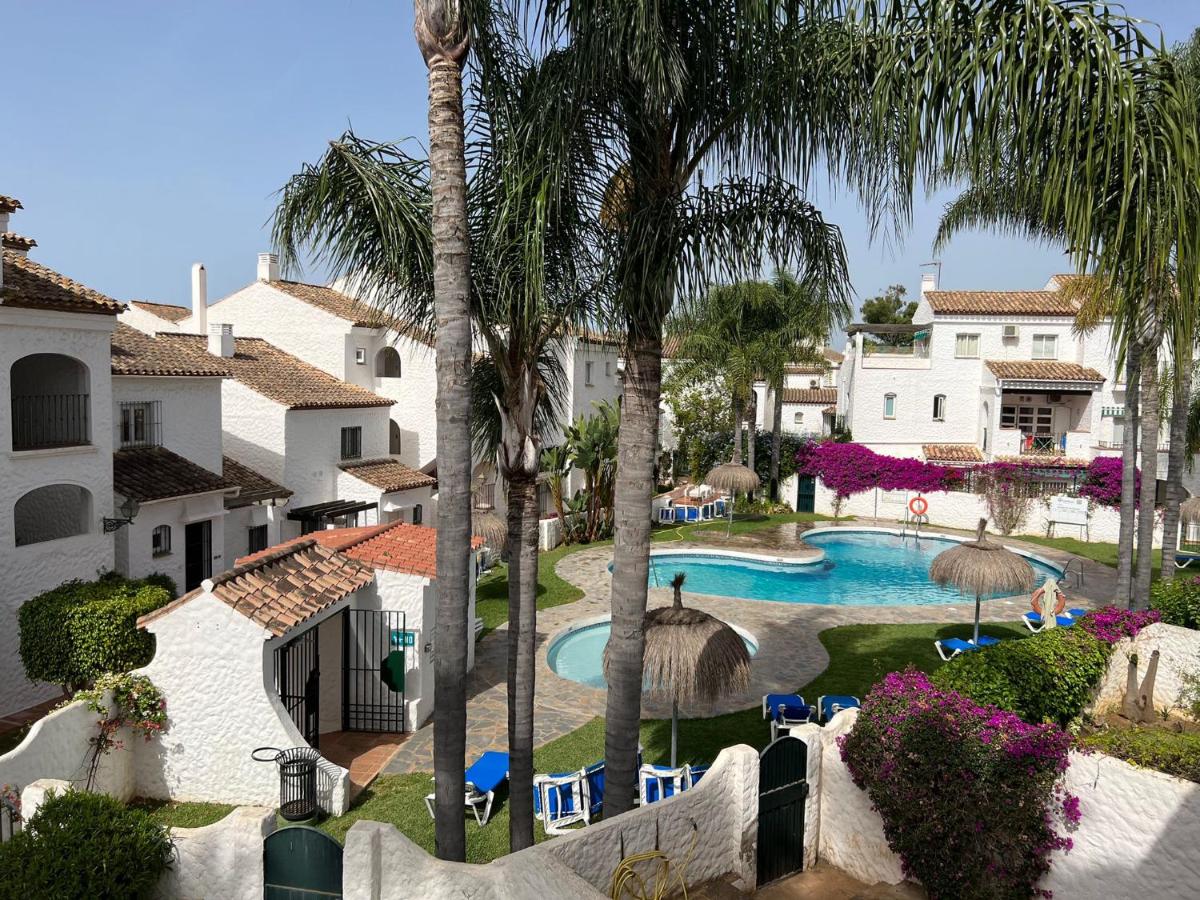 Benavista Estepona - 2 Bed Town House with Pool photo 2