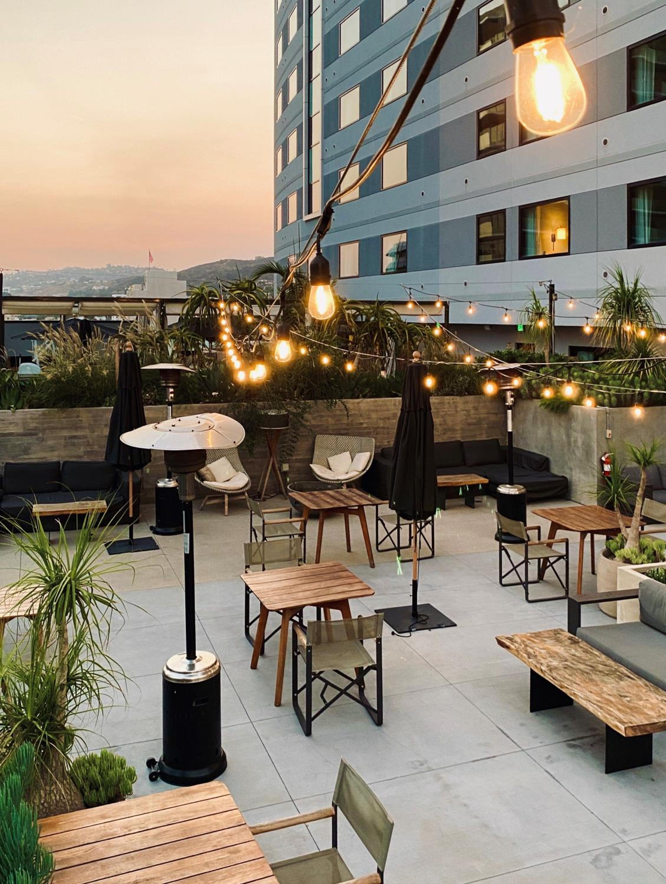 Kimpton Everly Hotel Hollywood by IHG 2