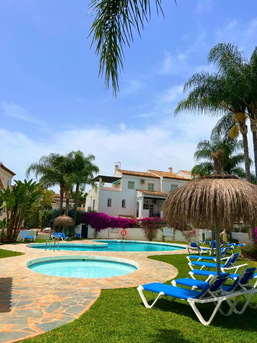 Benavista Estepona - 2 Bed Town House with Pool photo 3