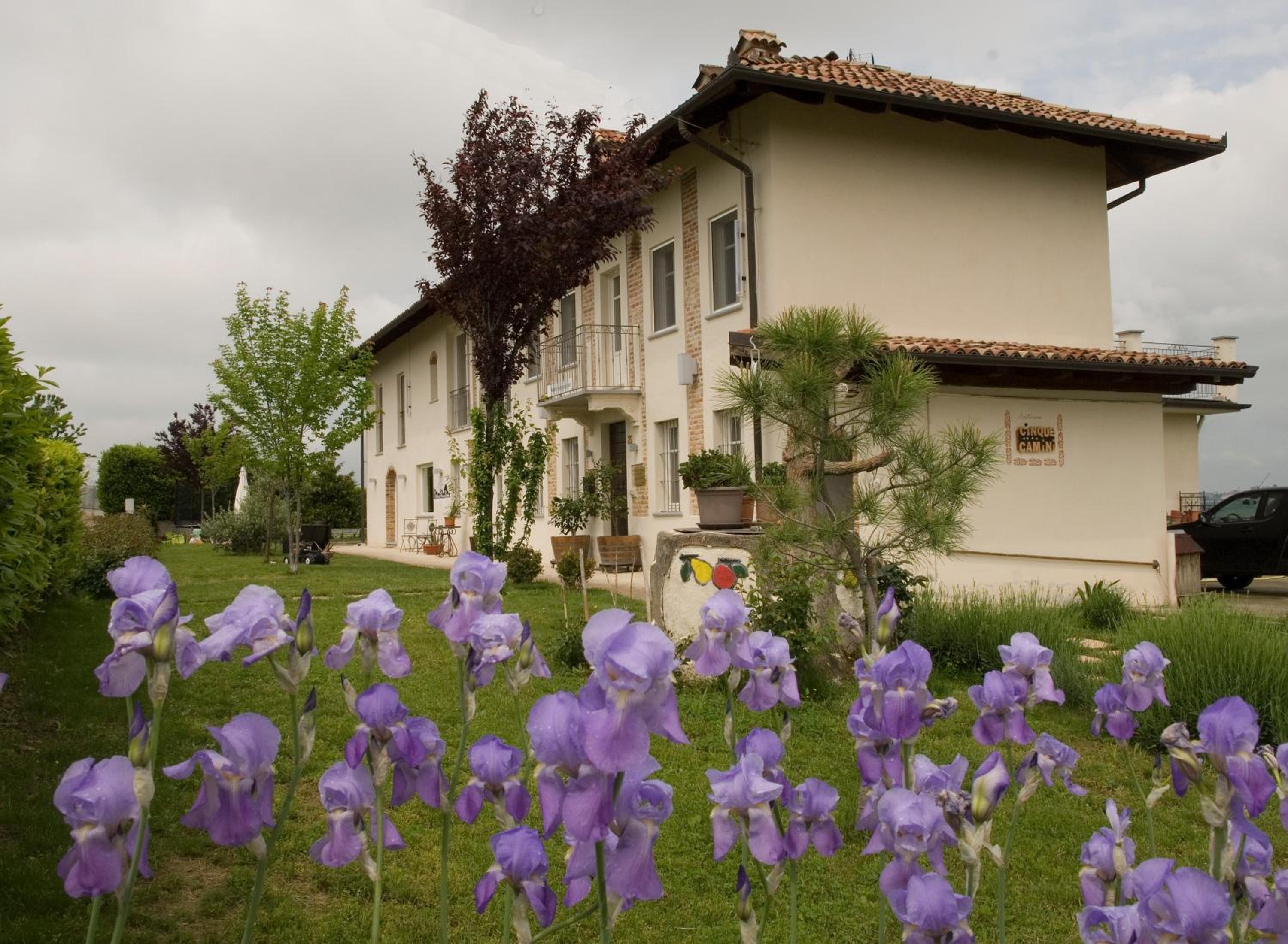 AGRITURISMO CINQUE CAMINI view 5