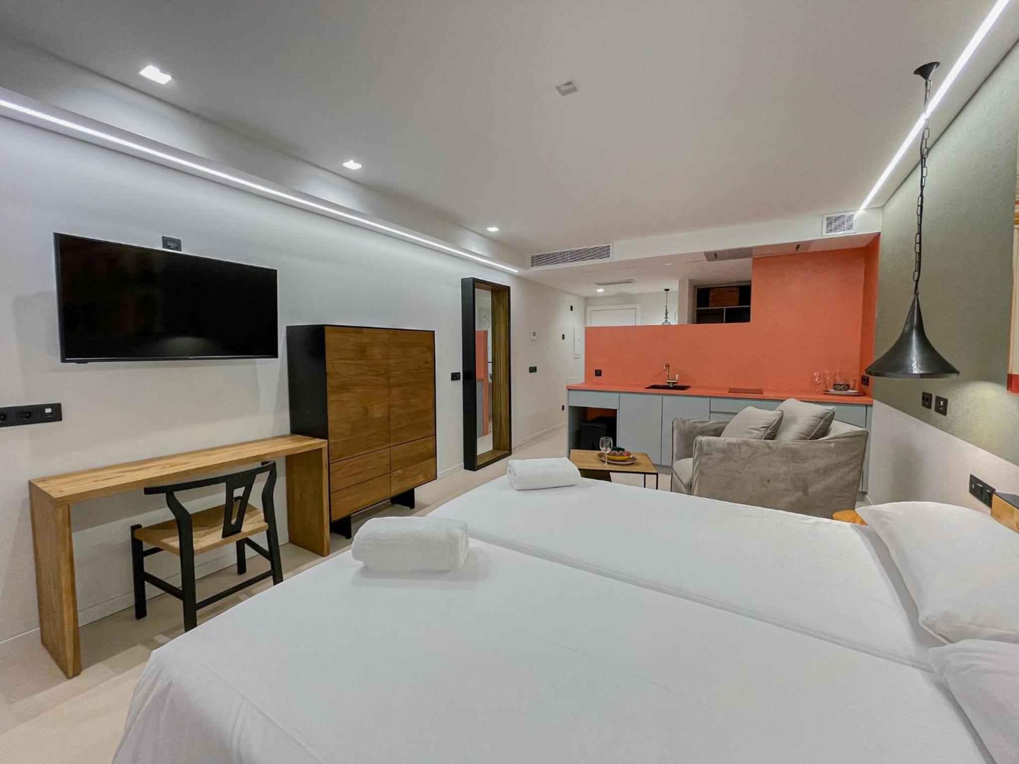 Gran Marina Suites