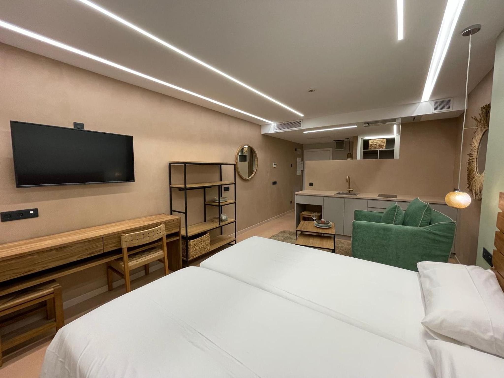 Gran Marina Suites