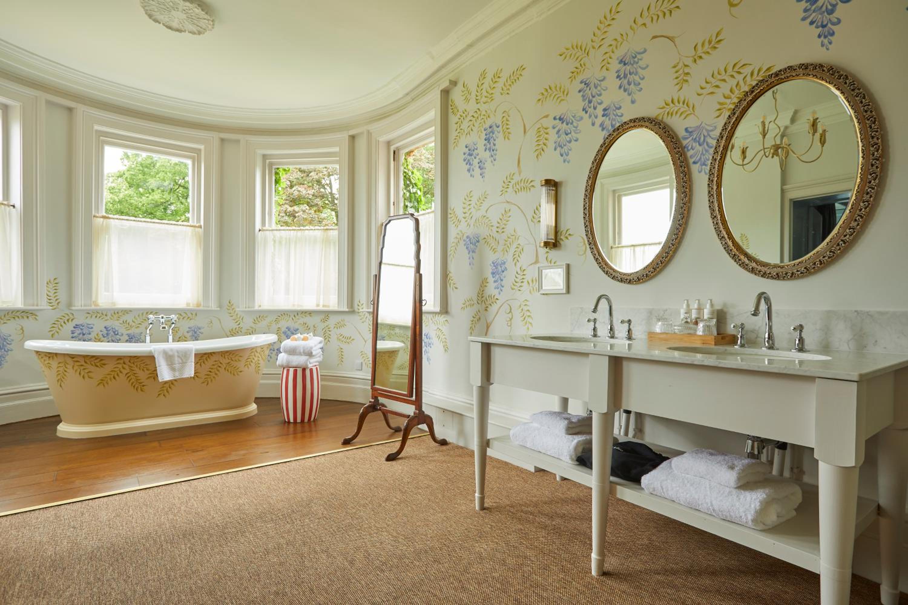 Newbury Vacations - The Retreat, Elcot Park - Property Image 38