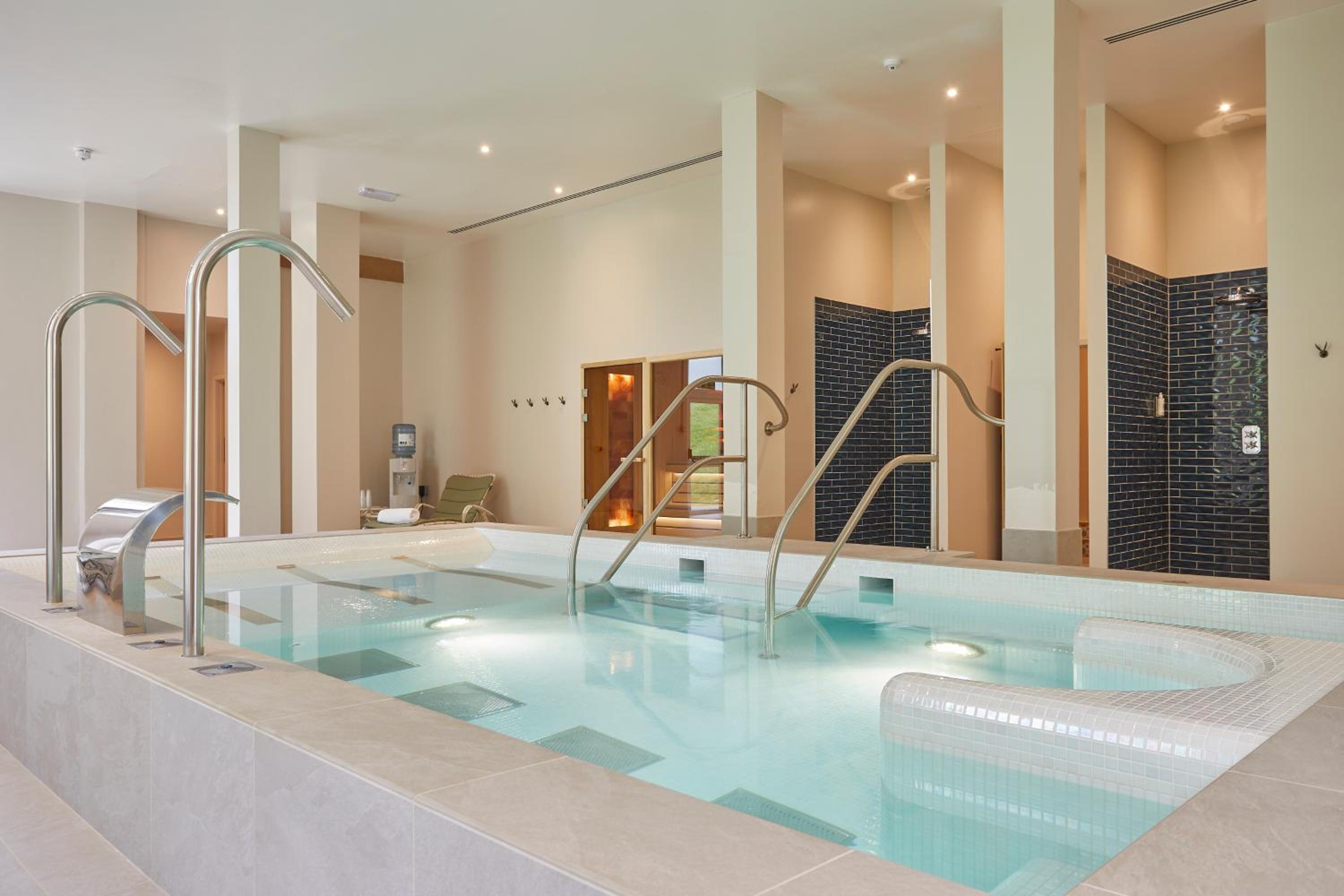 Newbury Vacations - The Retreat, Elcot Park - Property Image 3