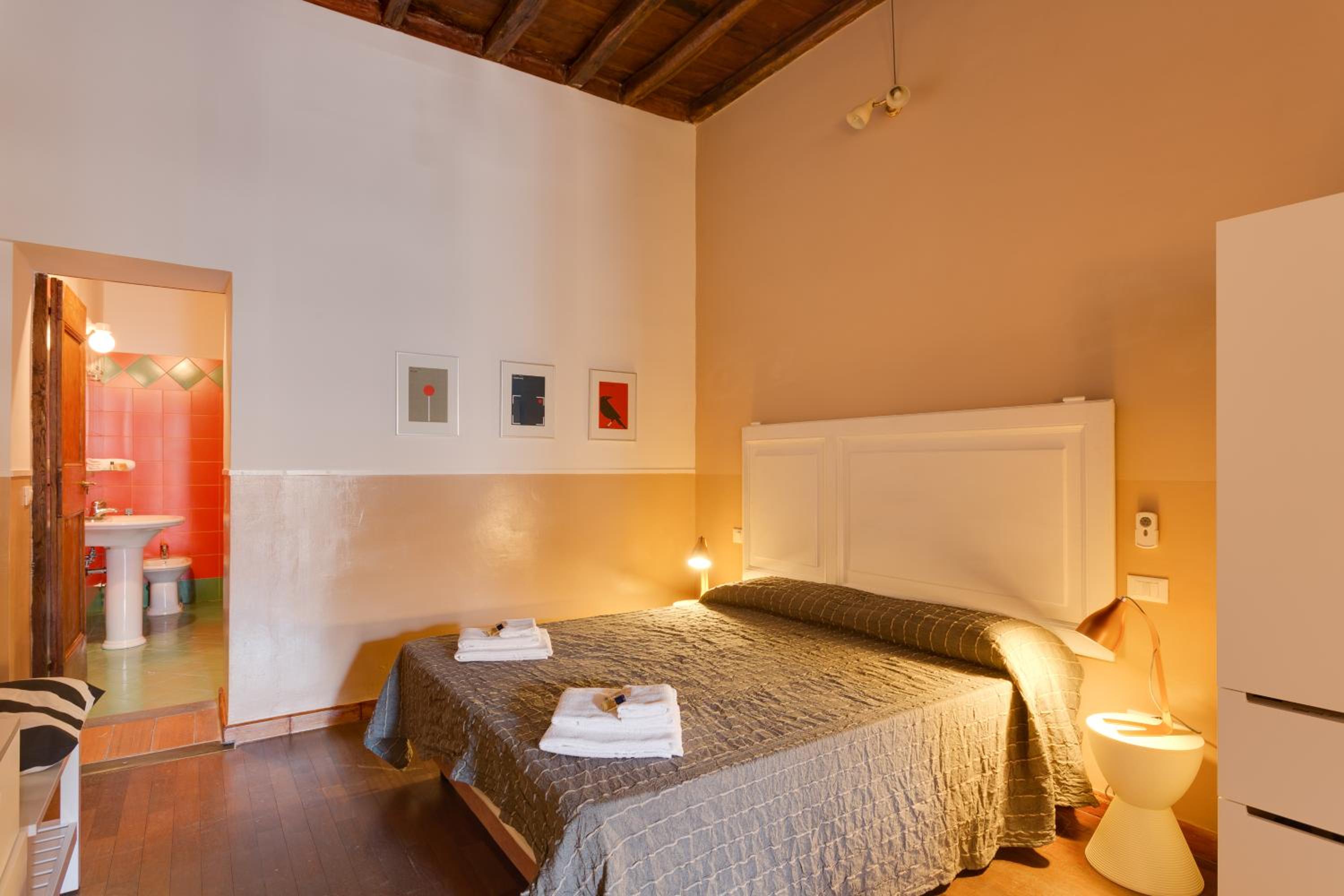 ROMAC Baullari Holiday Apartment in Campo de Fiori