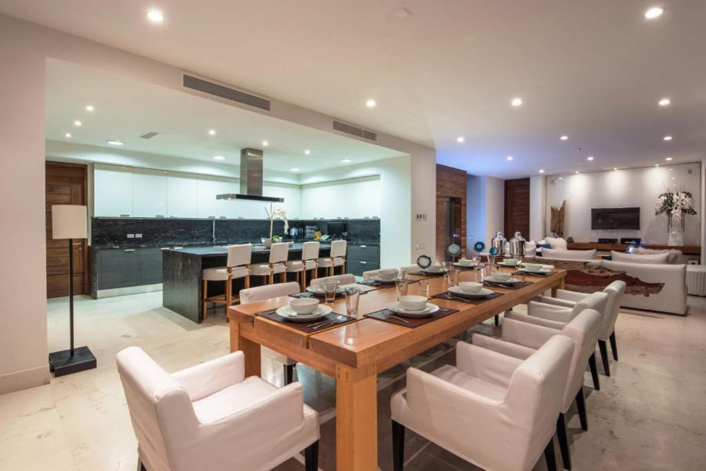 New oceanfront luxury Villa in Puerto Vallarta view 5