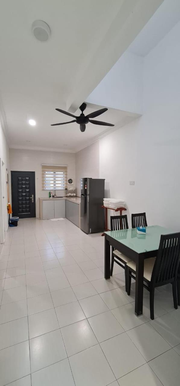Voon 4 bedroom homestay Mersing photo 8