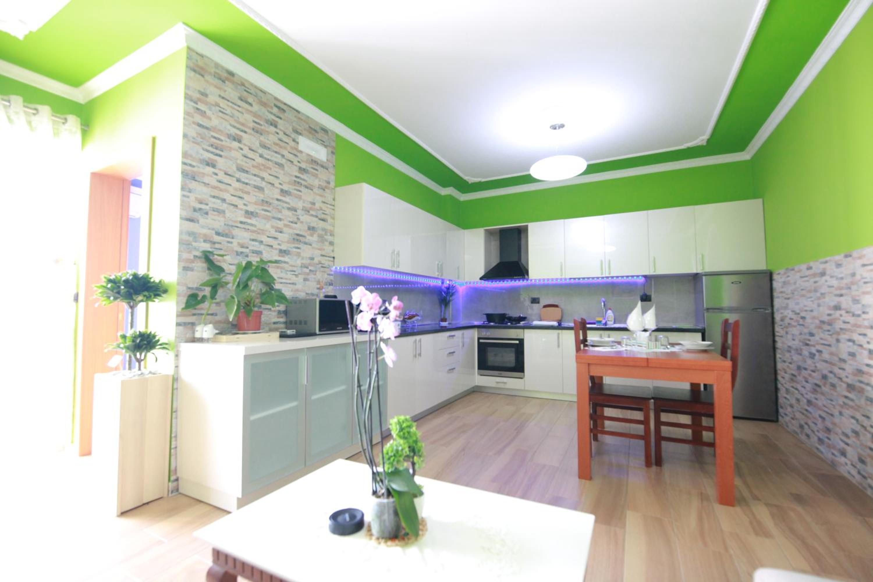 Seaview Luxury Apartment