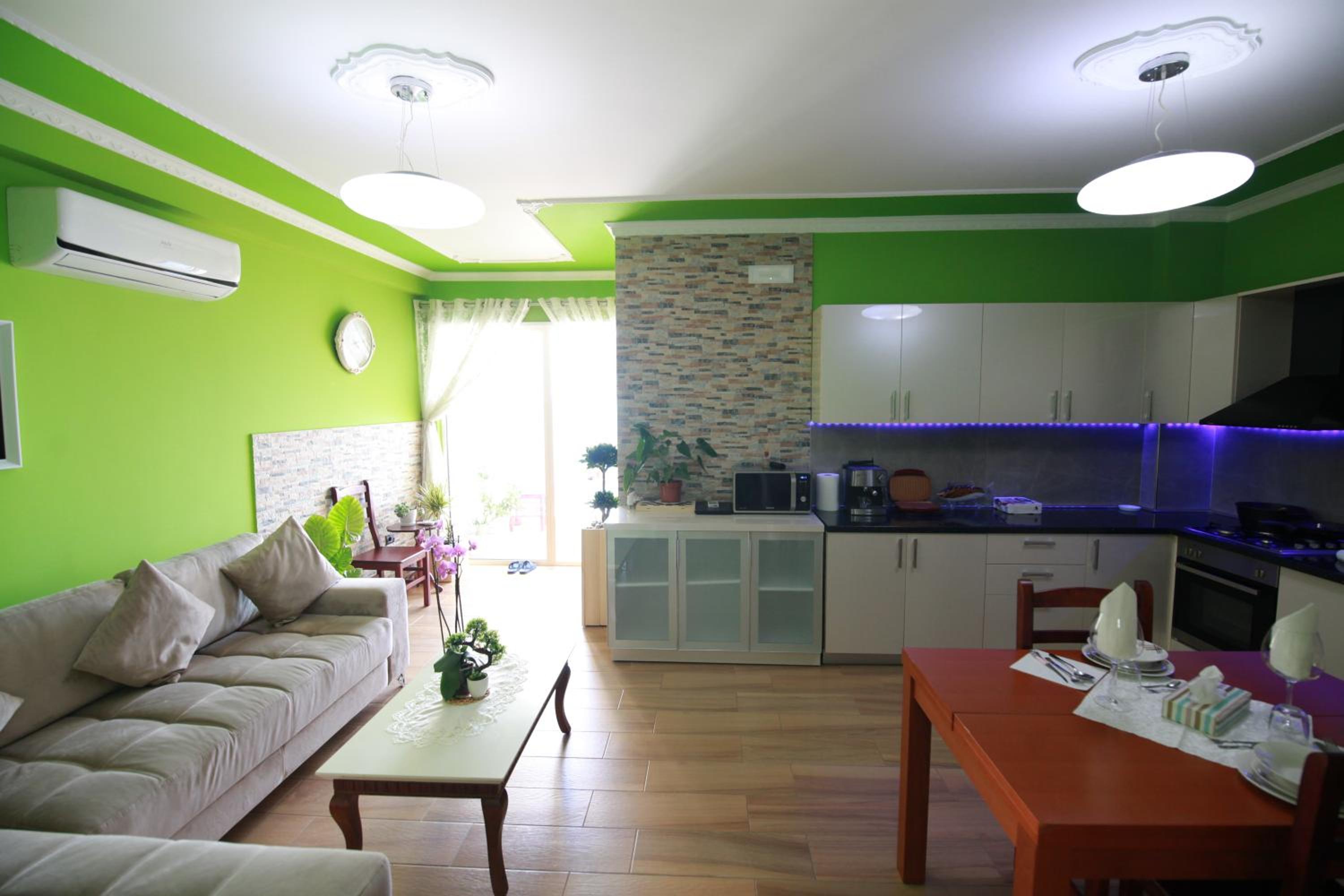 Seaview Luxury Apartment