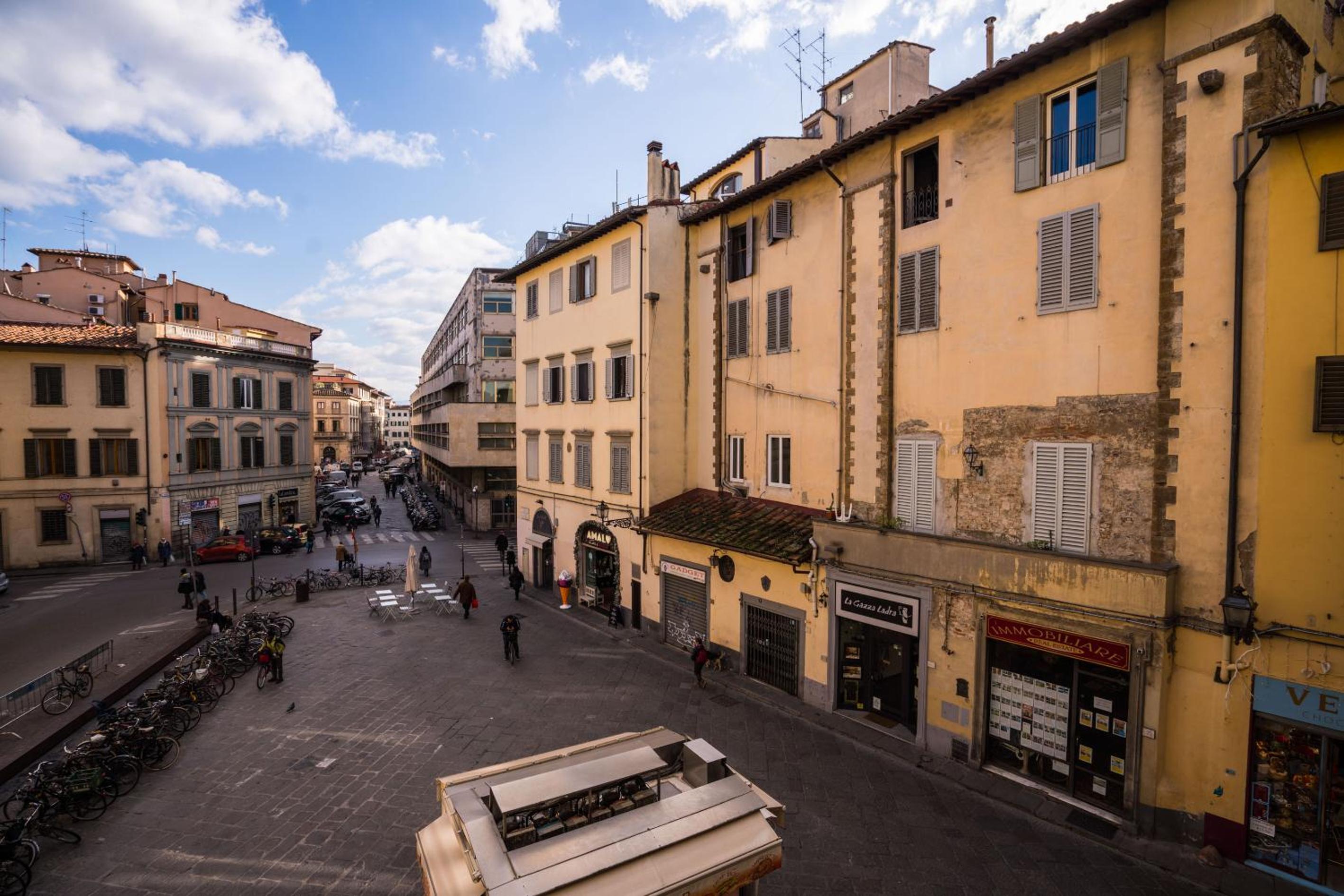 Toc Toc - modern apartment in Florence