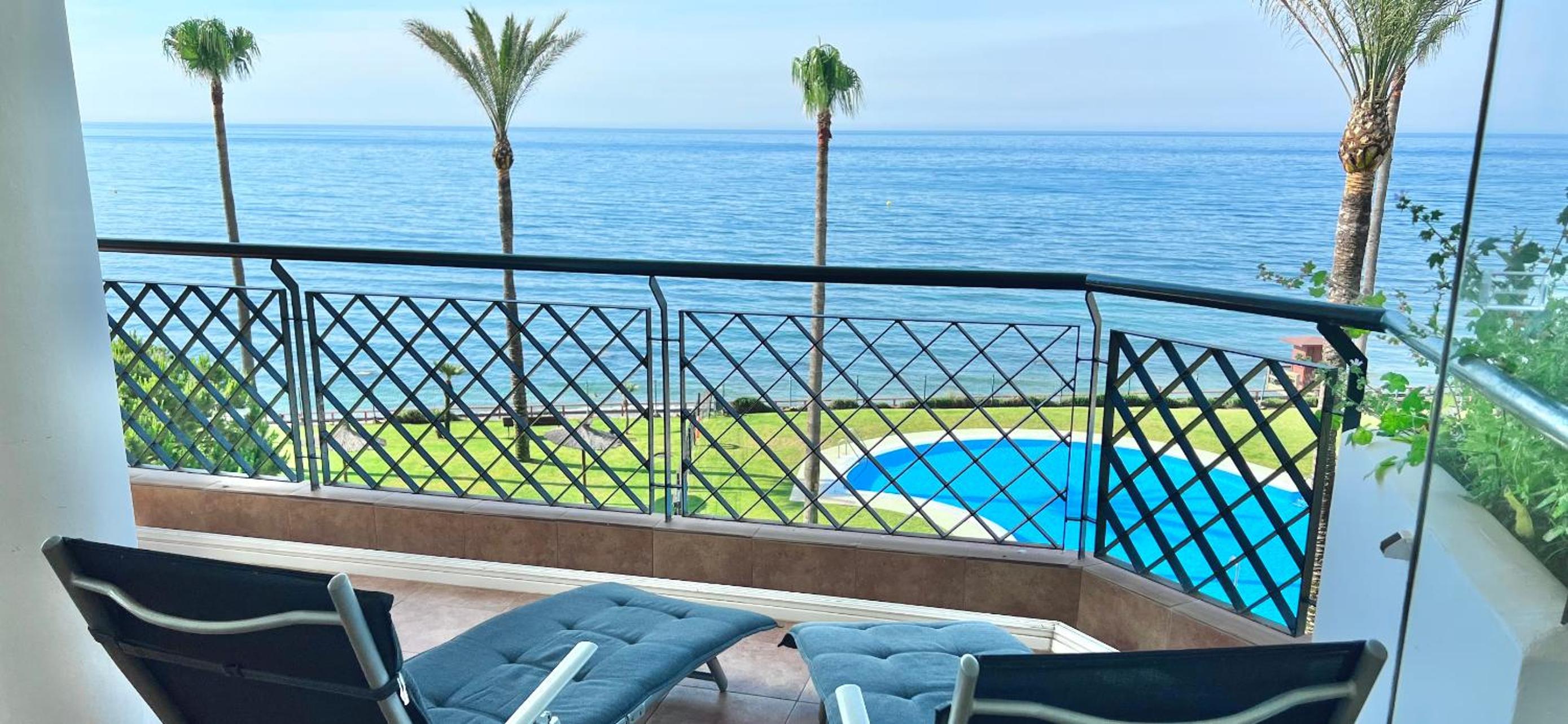 MI CAPRICHO 171 BEACHFRONT APARTMENT In The COSTA DEL SOL