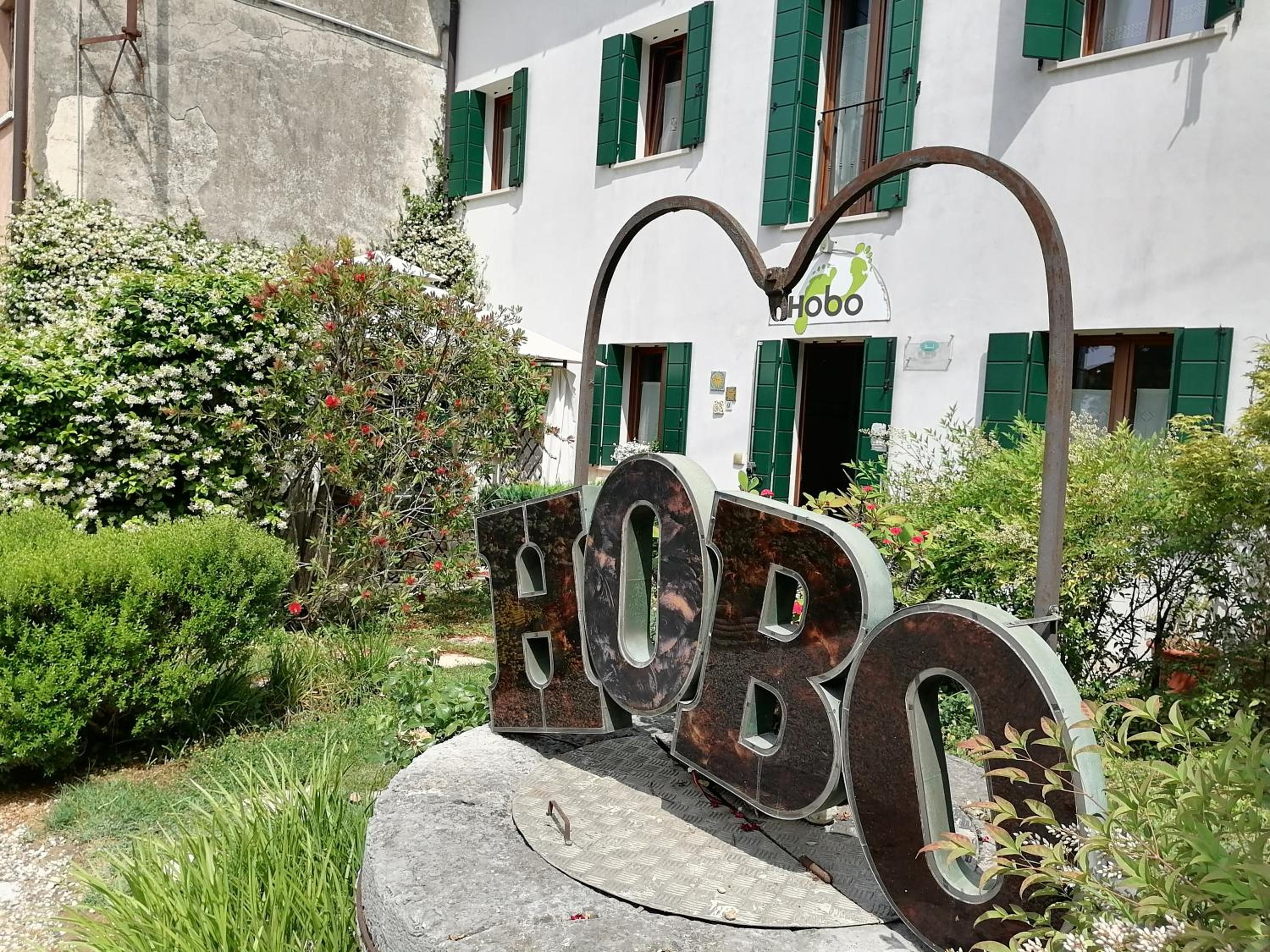 B&b Hobo