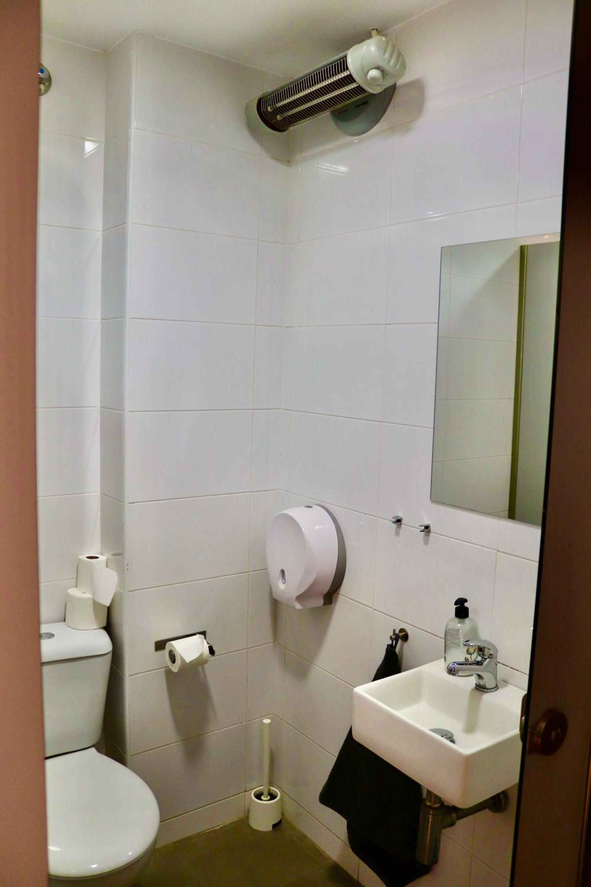Photo 10