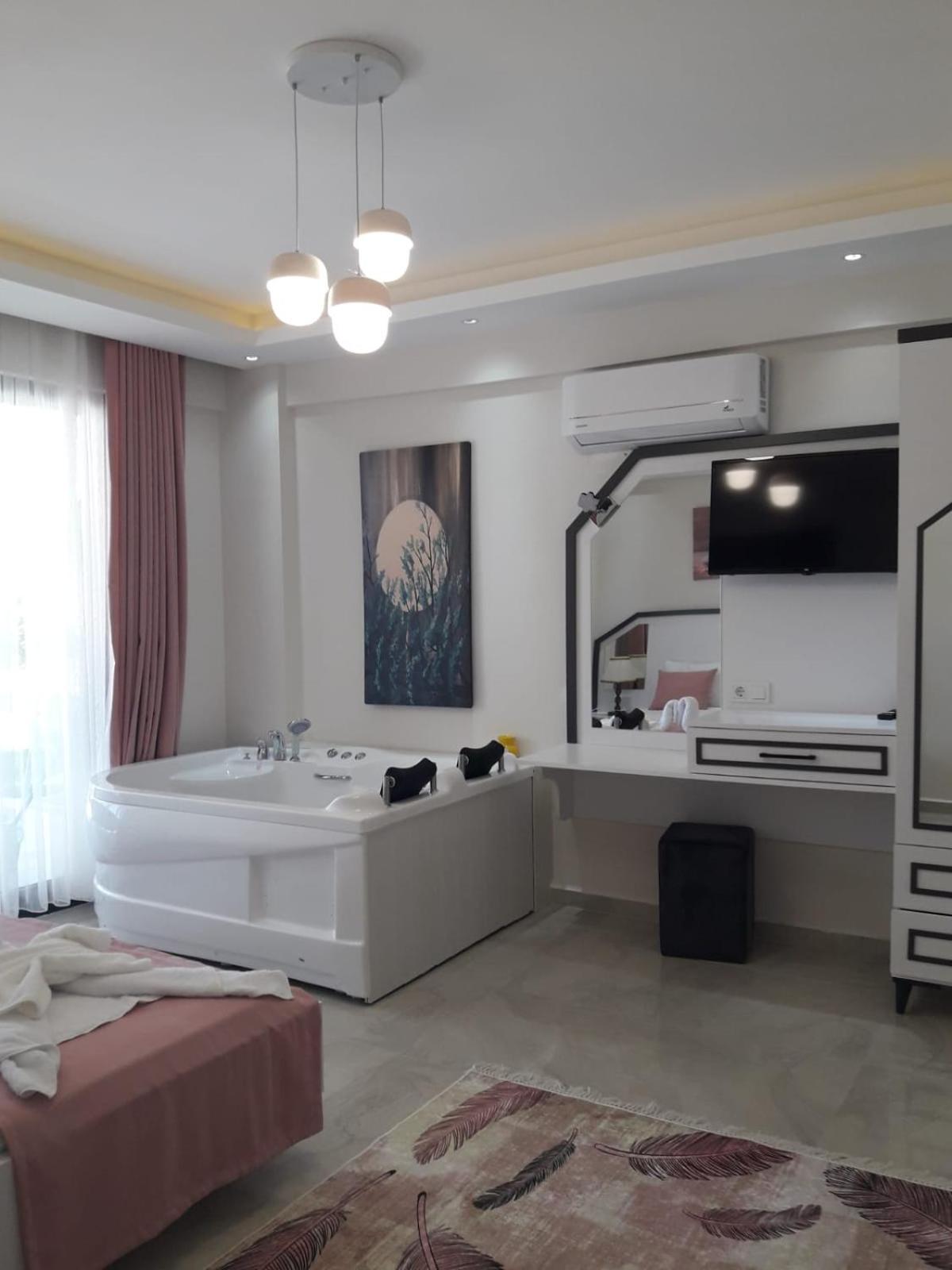 Villa Ayla